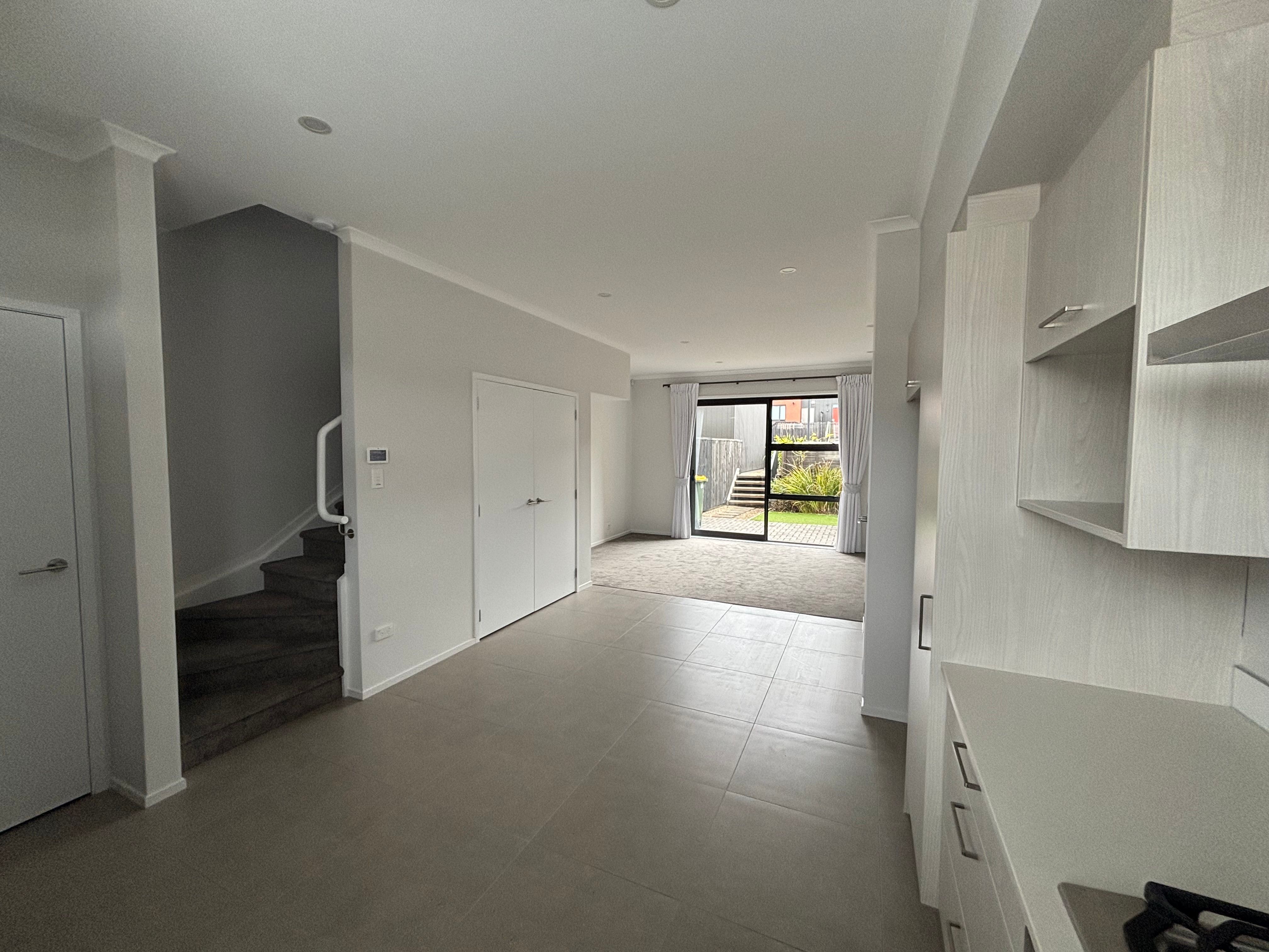 12 Kapia Road, Westgate, Waitakere City