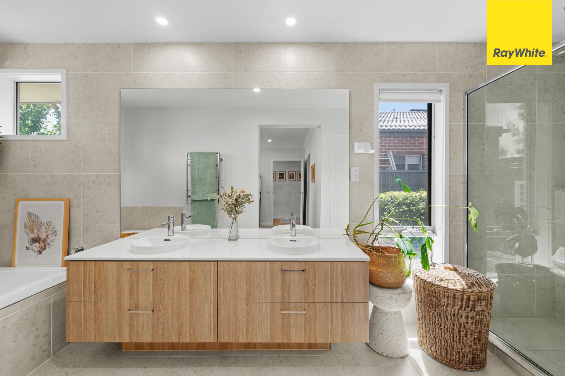 22 Doolans Street — photo 3 of 27
