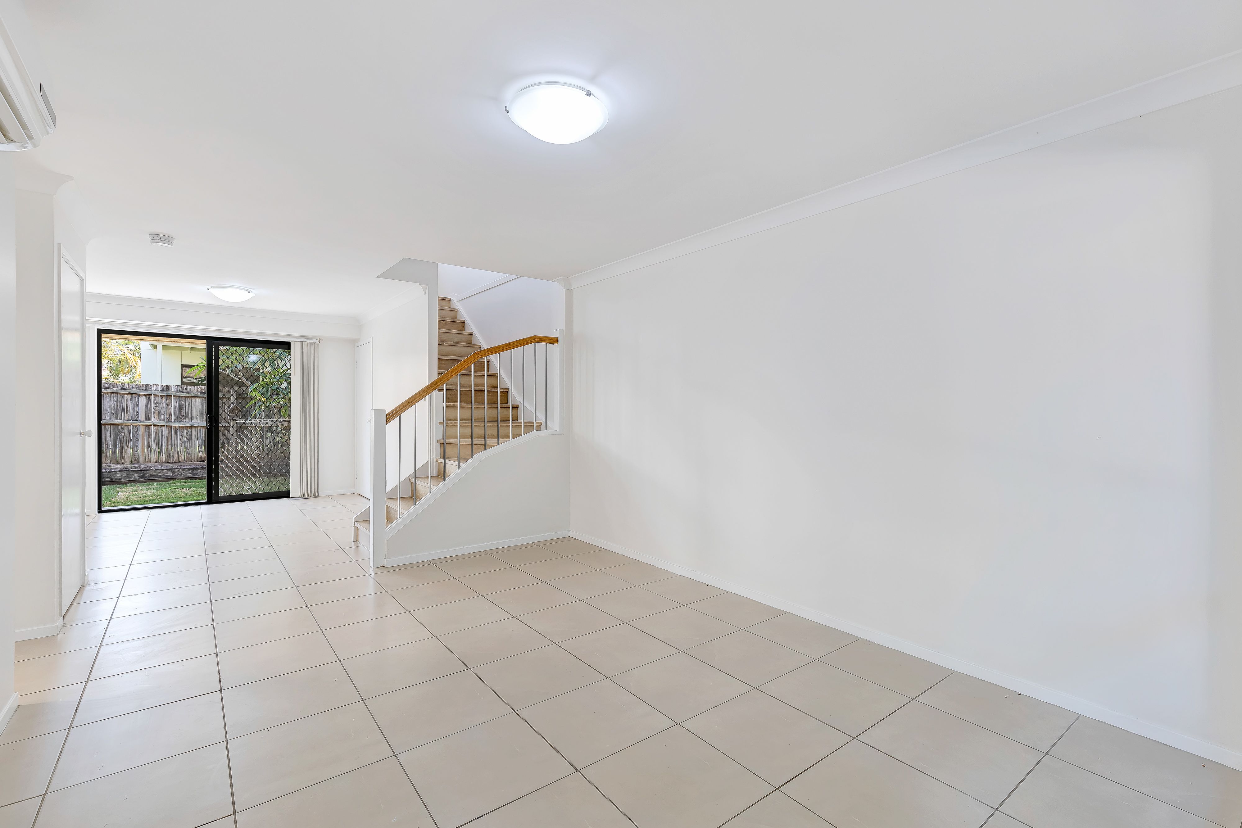 13/18 Diane Court, Calamvale, QLD 4116