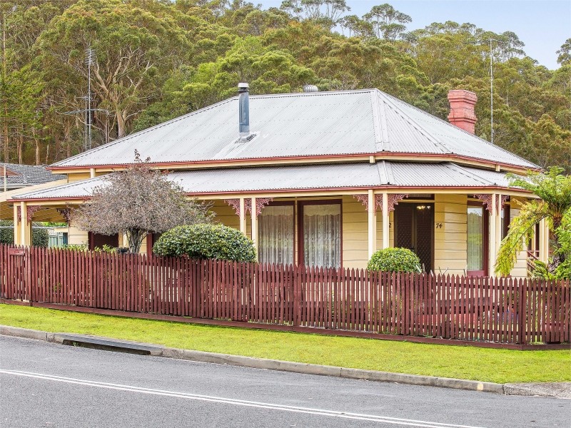 72-74 Parkes, Helensburgh, NSW 2508