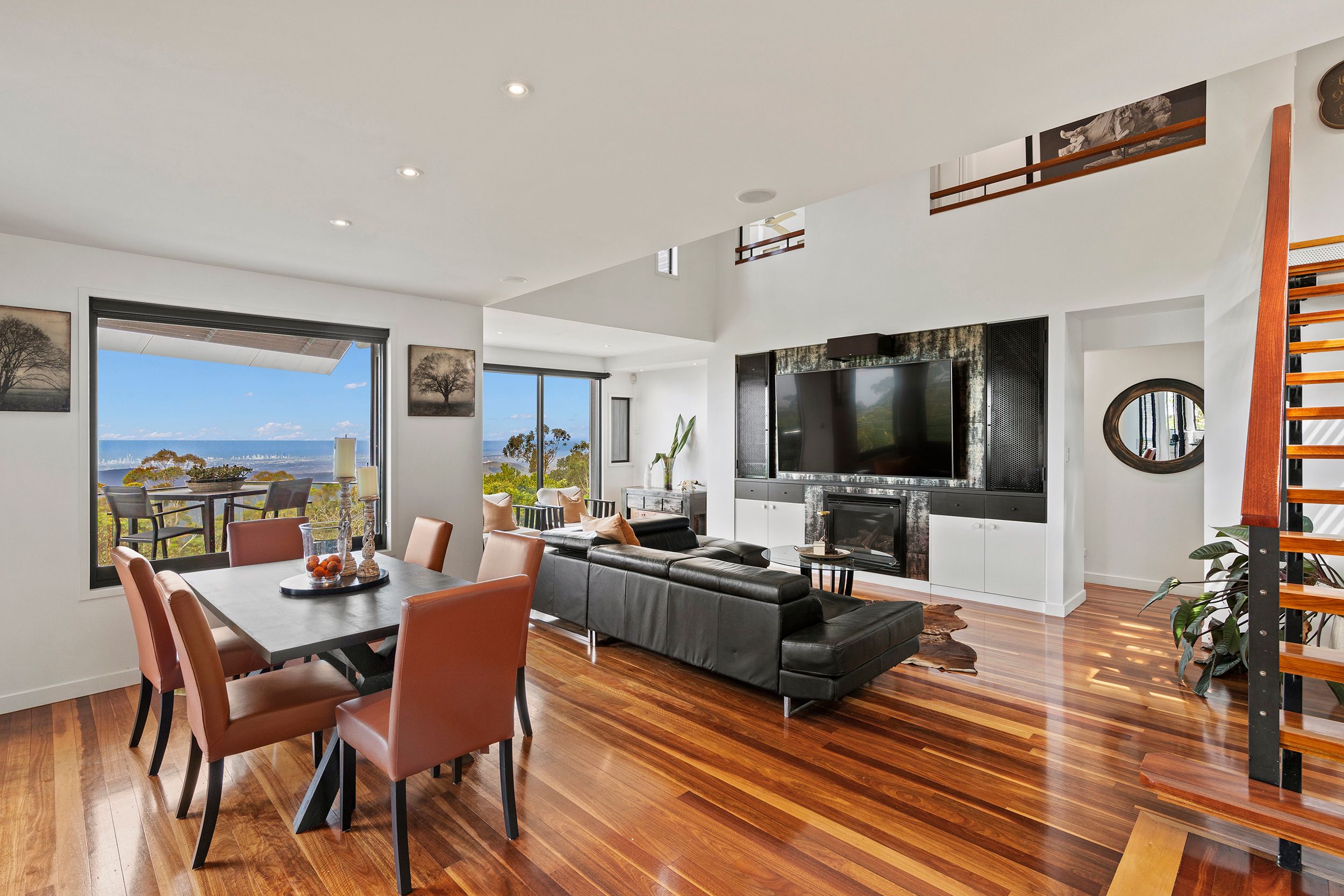 99 Guanaba Road