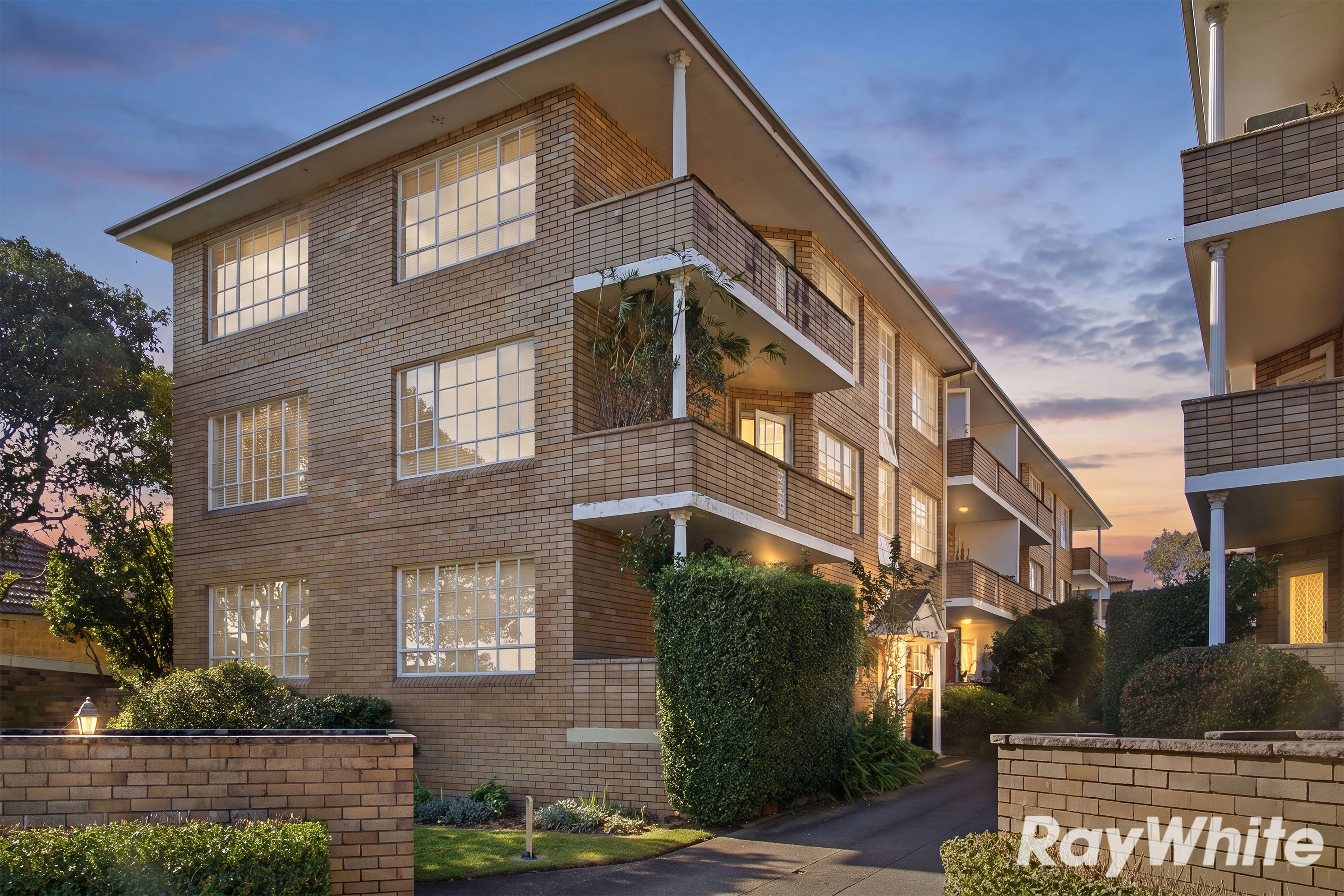 6/2 Iron Street — photo from Ray White Oatlands