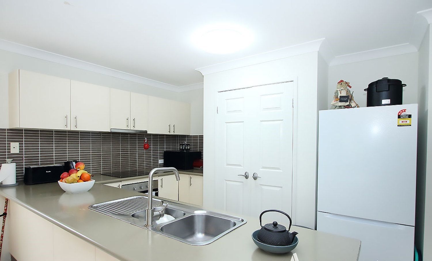 21 Kinglake Avenue, Springfield Lakes, QLD 4300
