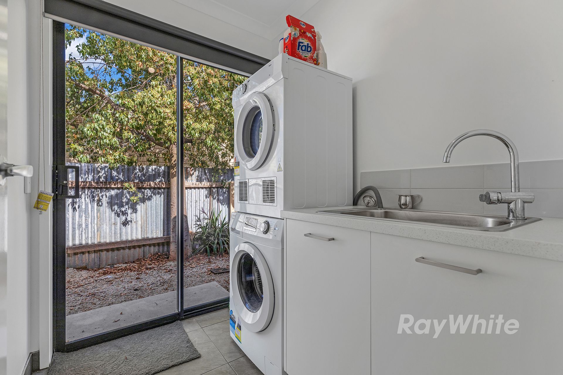 13 Singer Road — photo 12 of 17