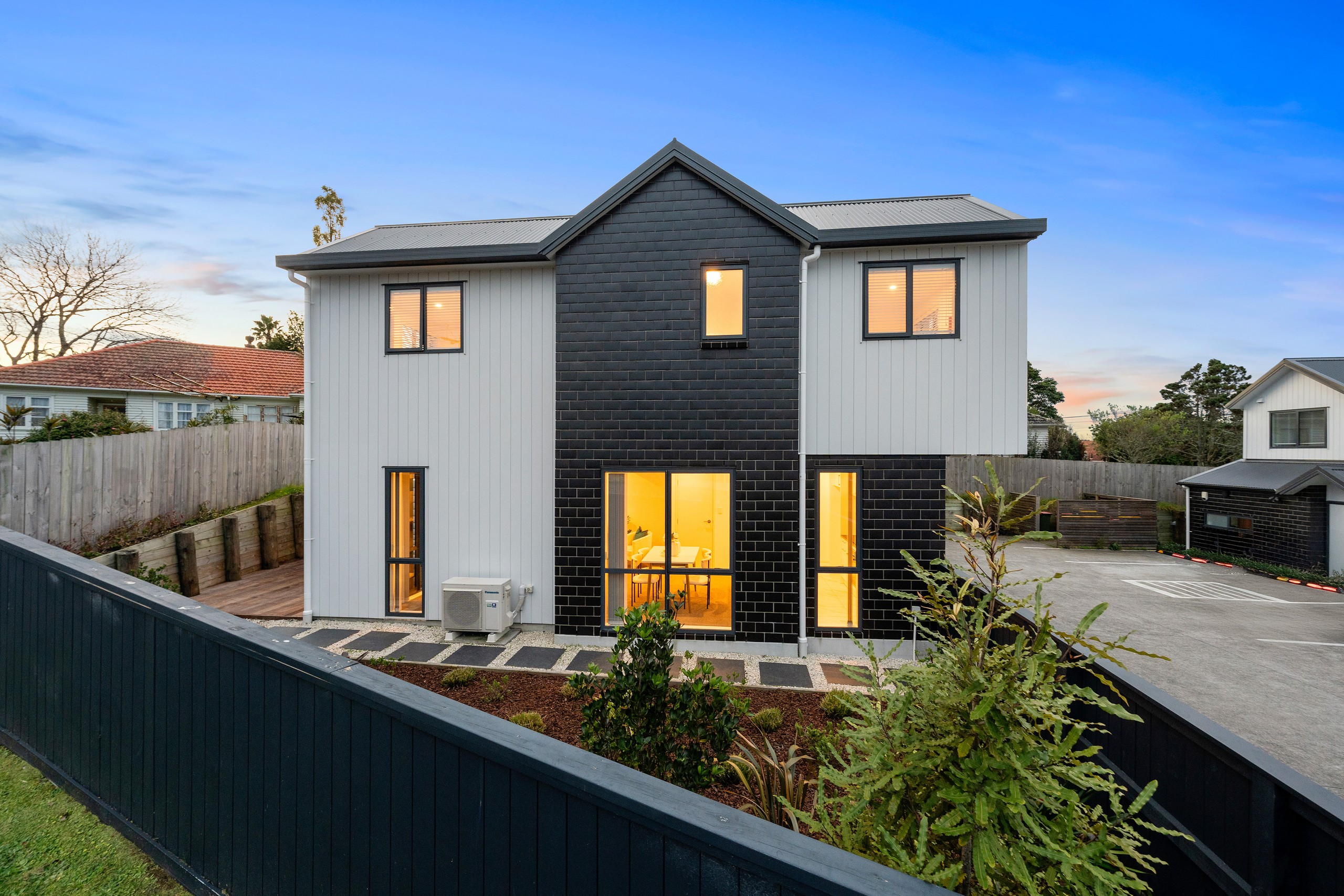 4/3 Arlington Street, Waterview, Auckland City