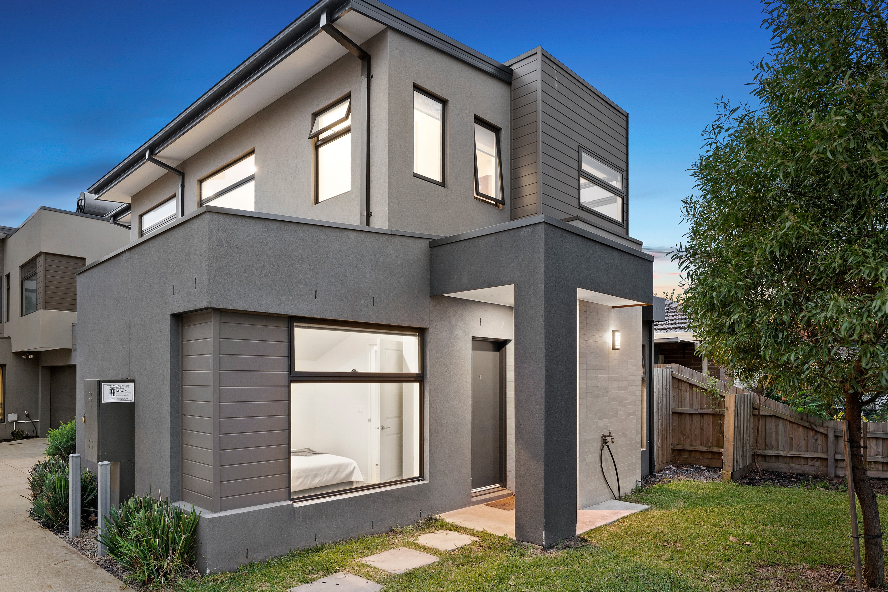 1/6 Mountain Gate Drive, Ferntree Gully, VIC 3156