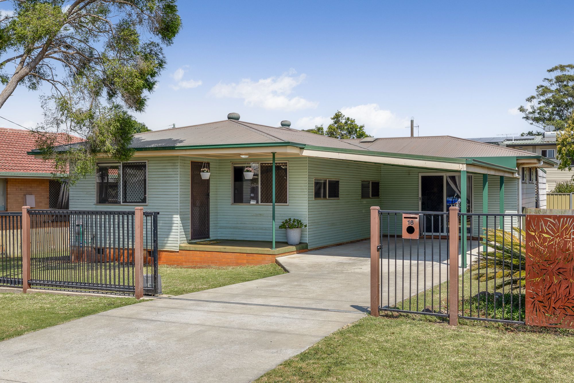 16 Quelch Street — photo 13 of 13