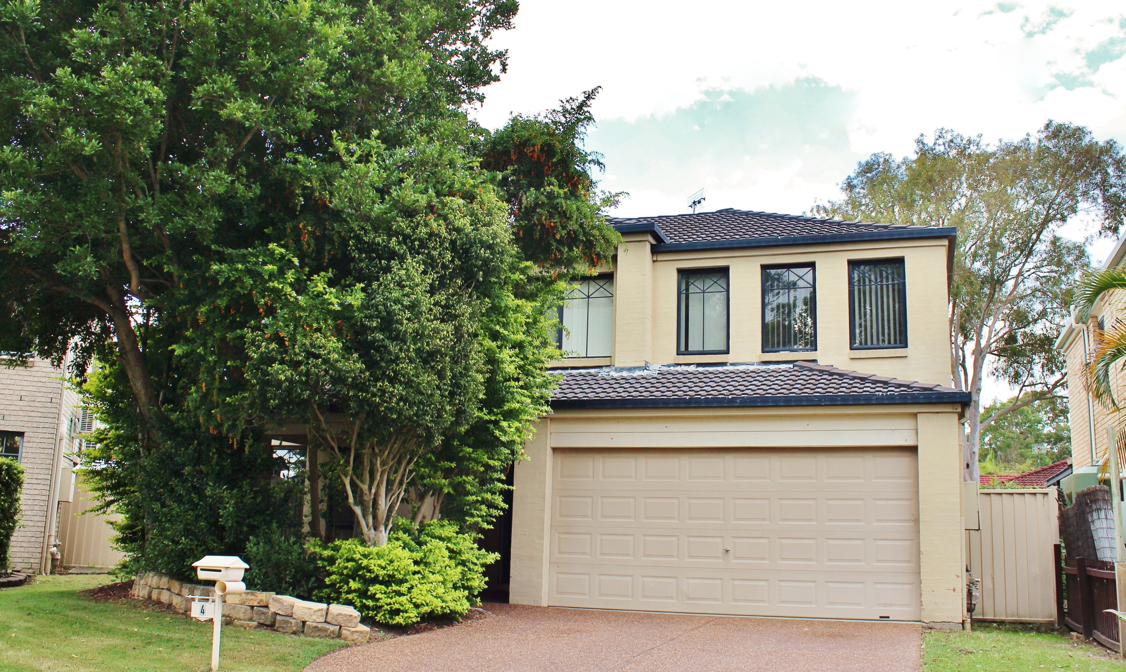 4 Miller Crescent, Blue Haven, NSW 2262