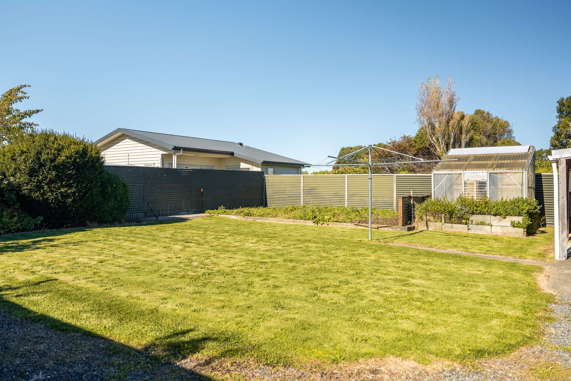 76 Adamson Crescent photo 19