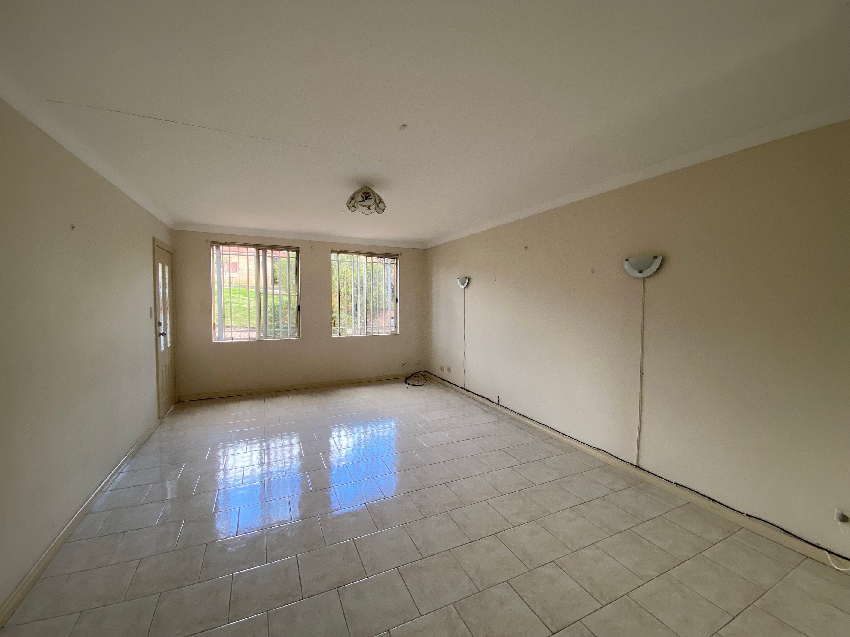 10A Mataro Close, Edensor Park, NSW 2176