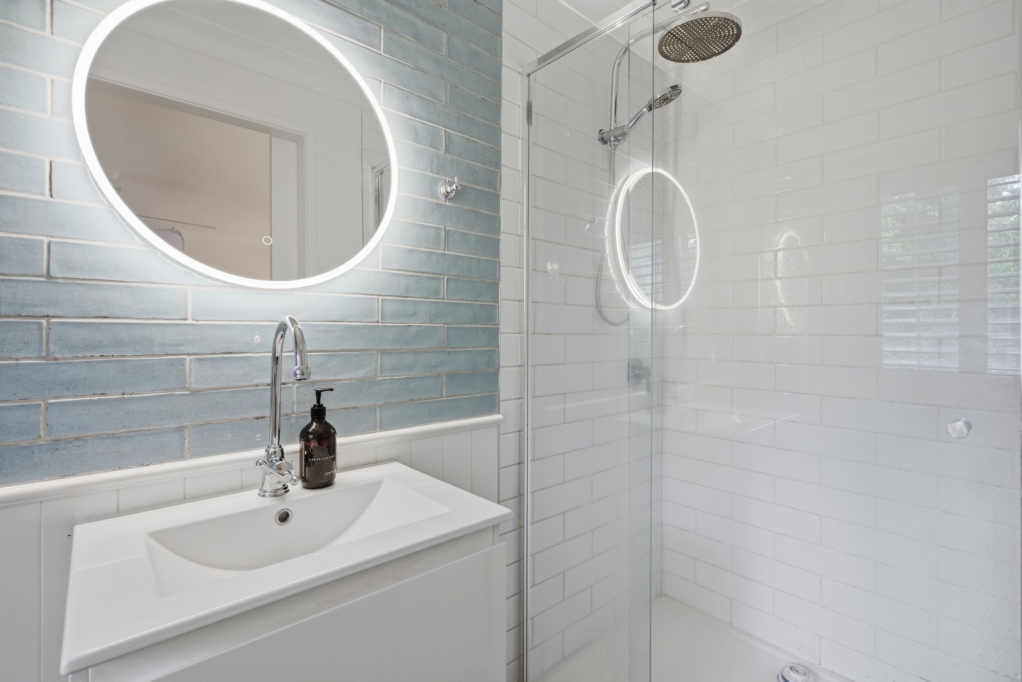 32 Knoll Road — photo 8 of 17