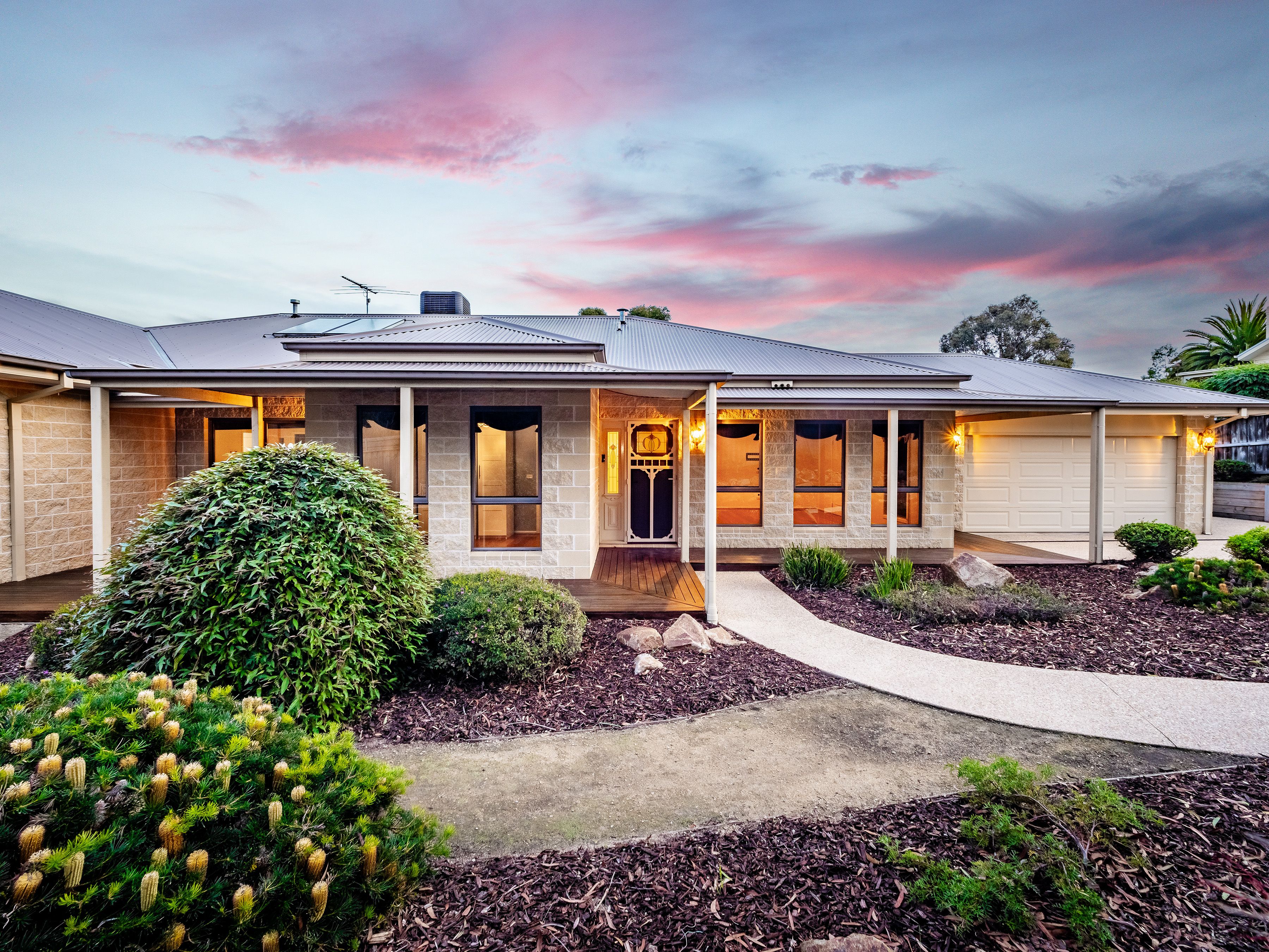 18 Green Mist Crescent, Botanic Ridge, VIC 3977 - Sold House - Ray ...
