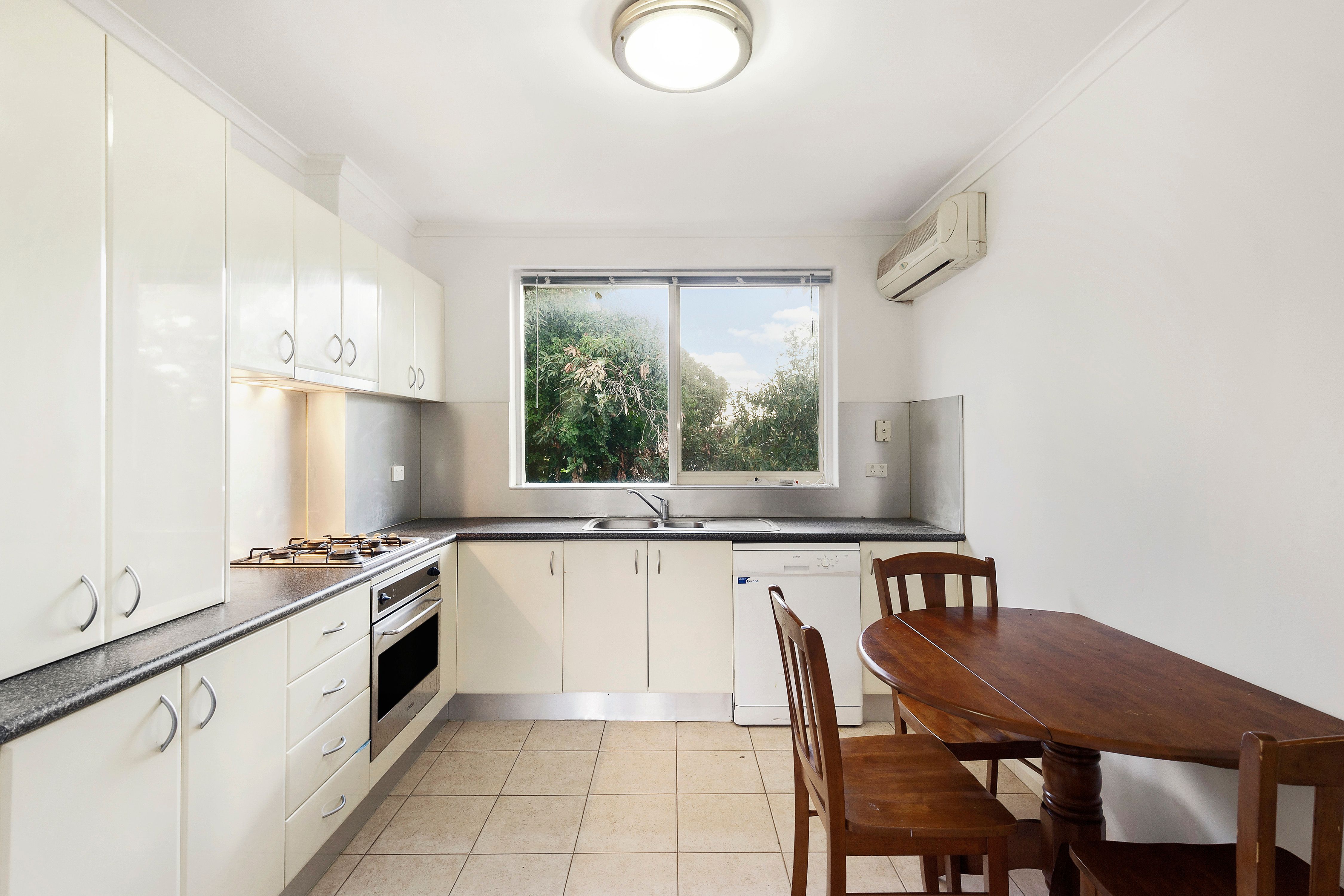 2/167 Atherton Road, Oakleigh, VIC 3166