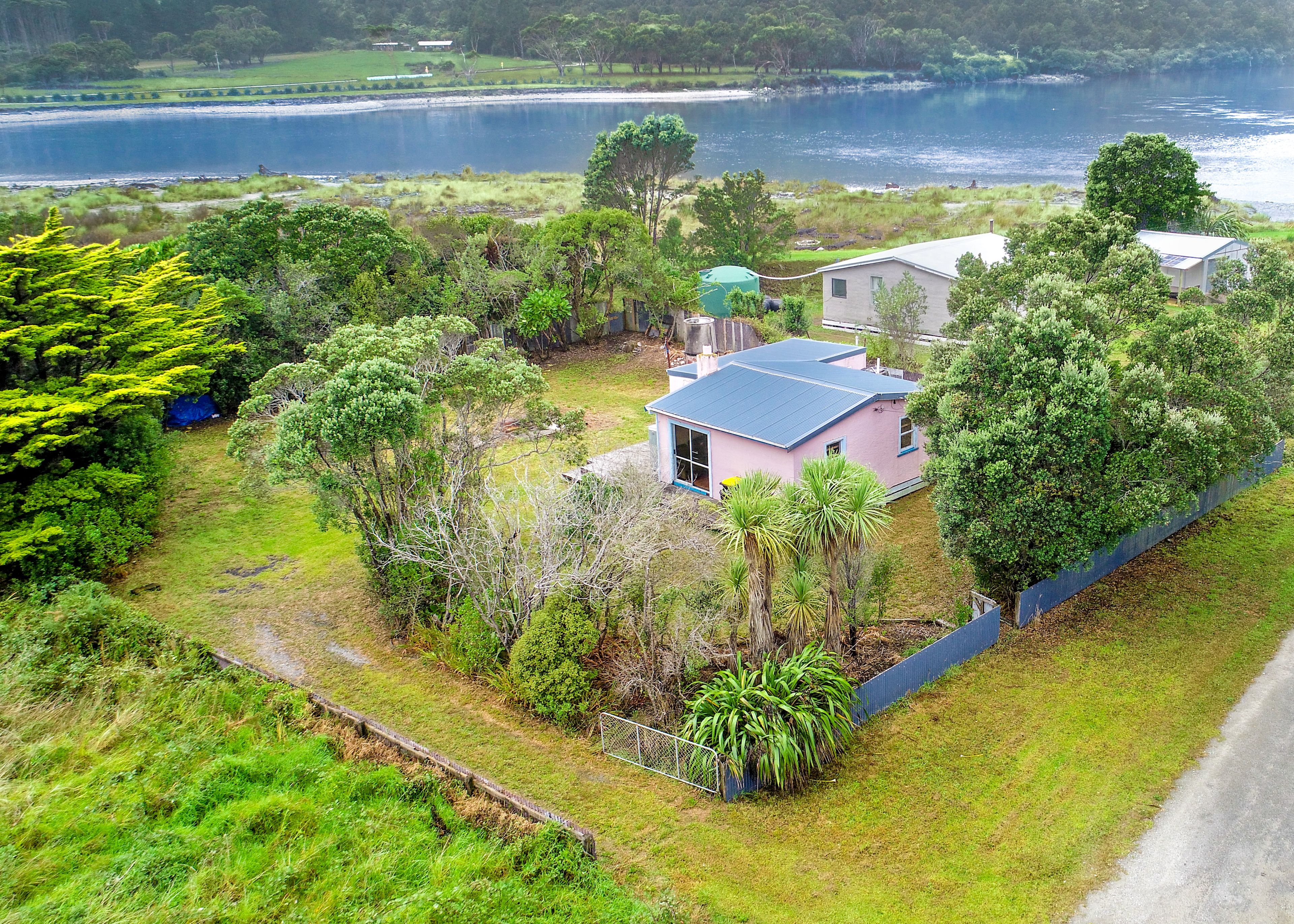 5 Street, Mokihinui, Buller District 7891 Sold House Ray