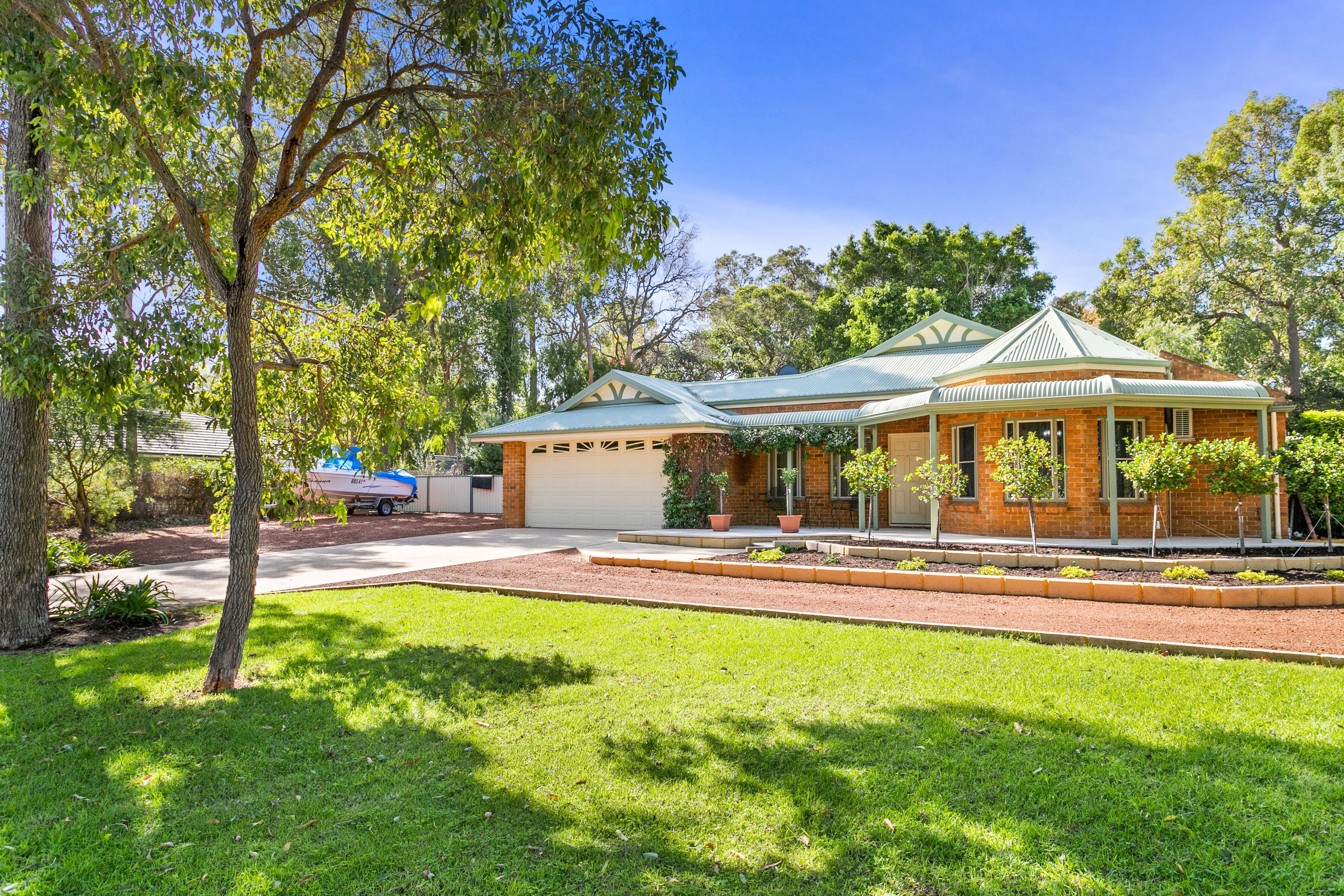 10 Jacaranda Drive, Wanneroo, WA 6065