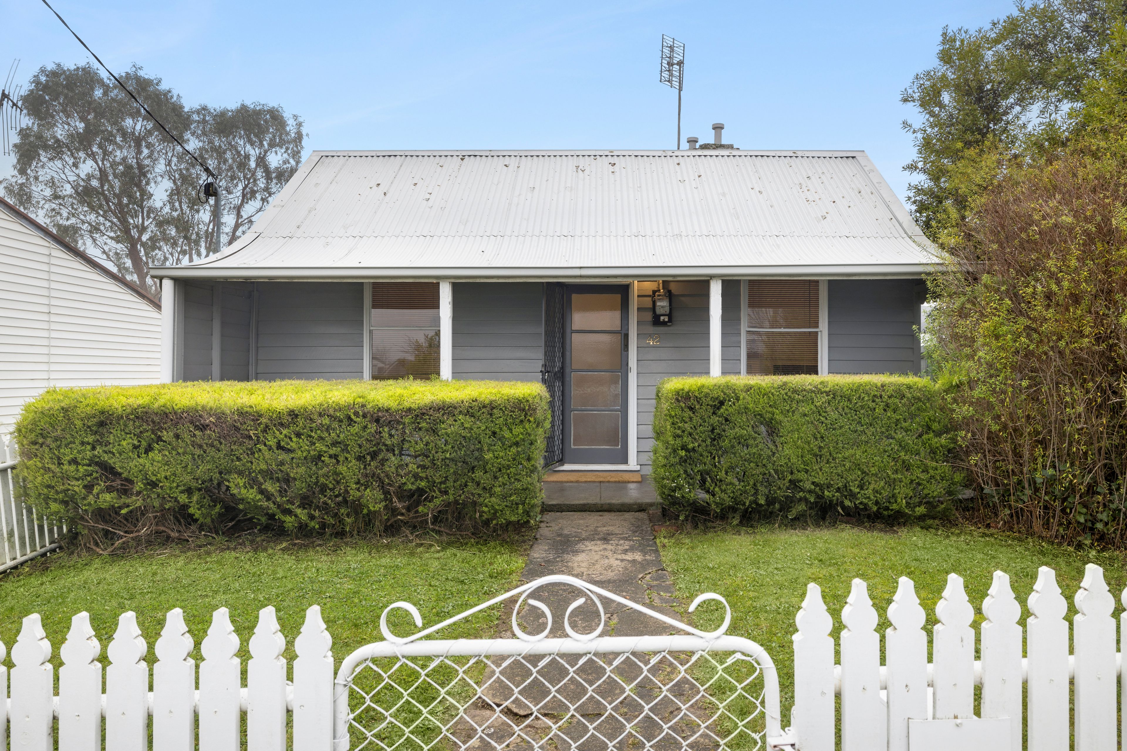 42 Hutton Street — photo from Ray White Kyneton