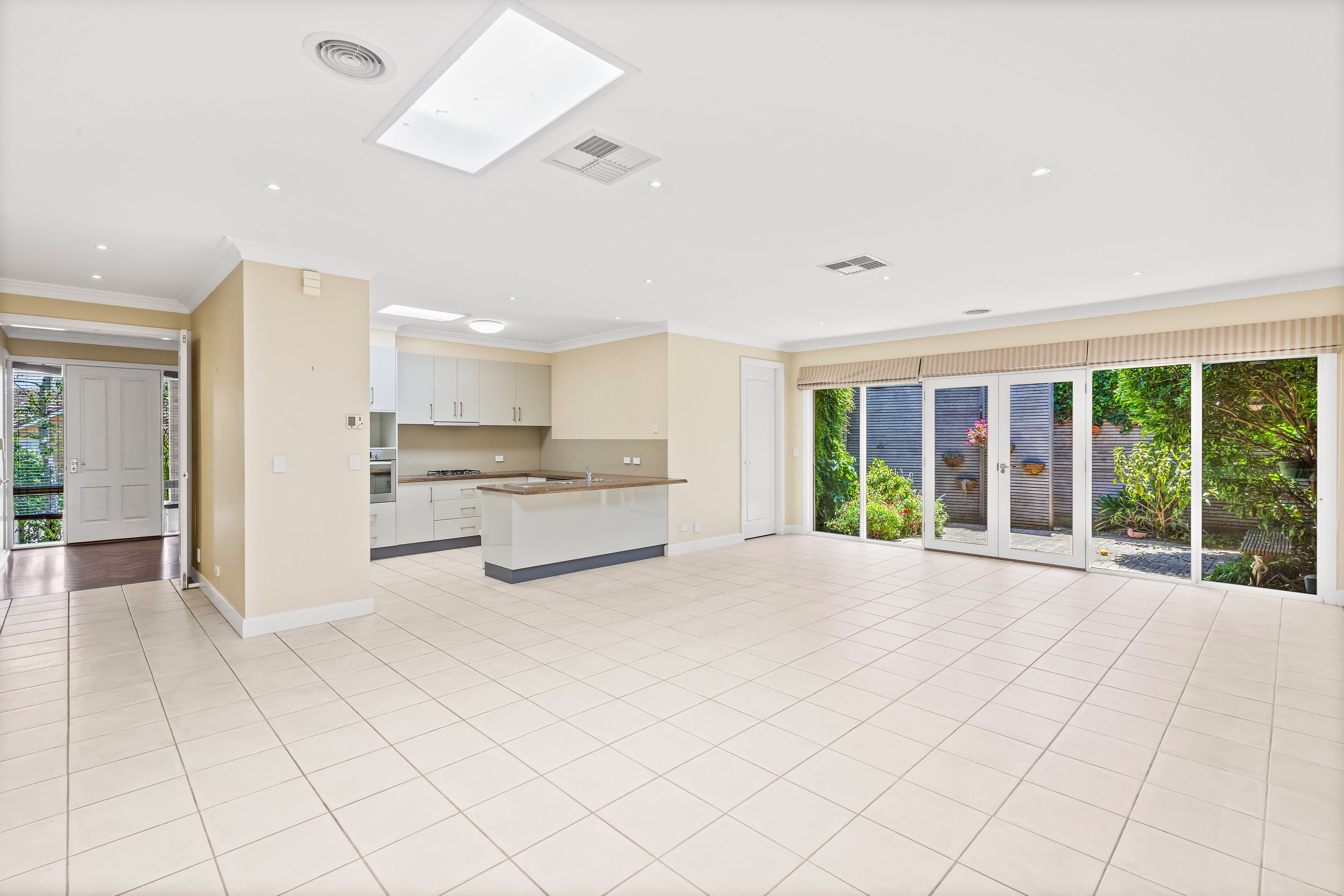 25A Miller Crescent, Mount Waverley, VIC 3149