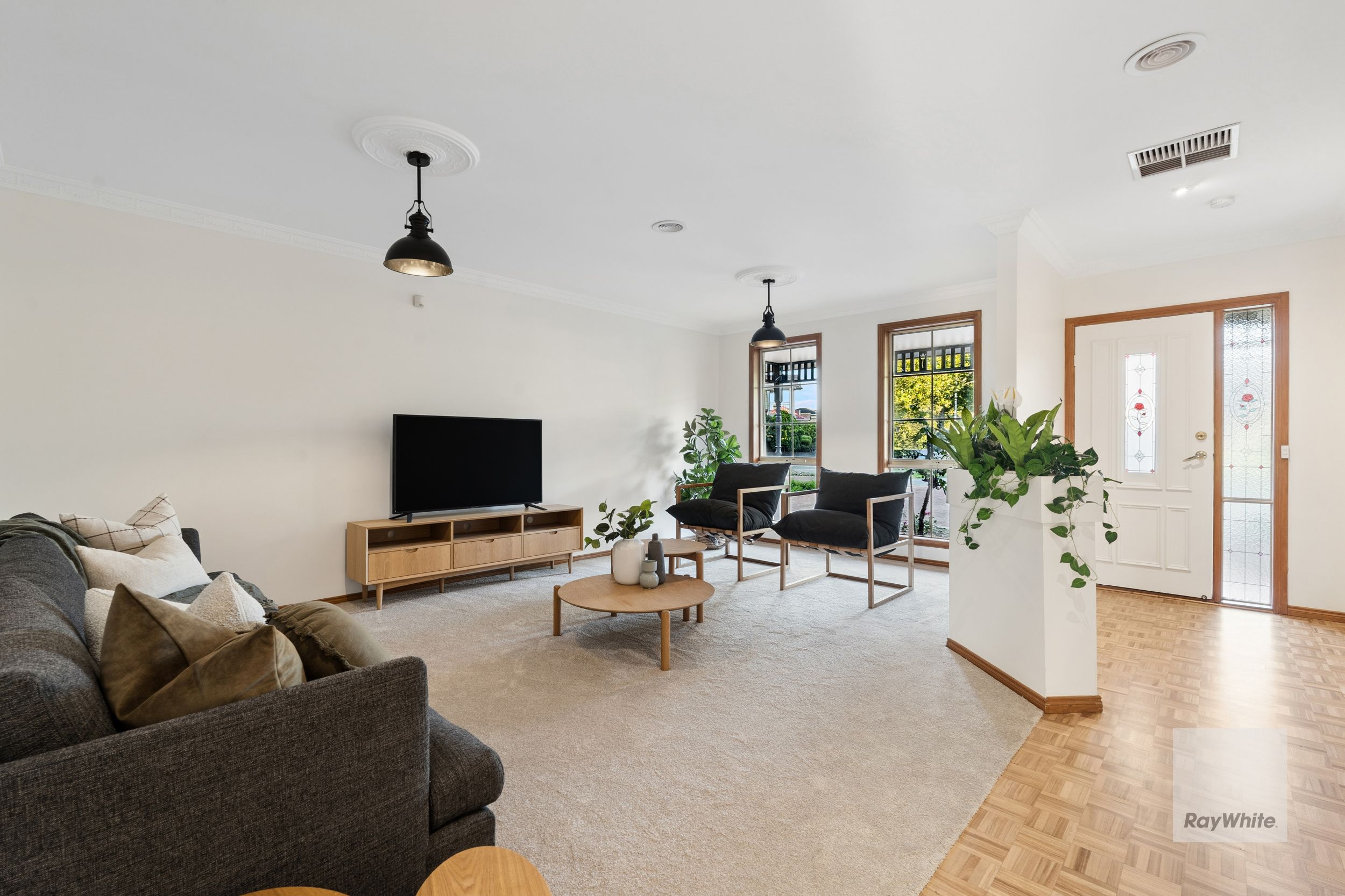 33 Perceval Crescent, Taylors Lakes, VIC 3038