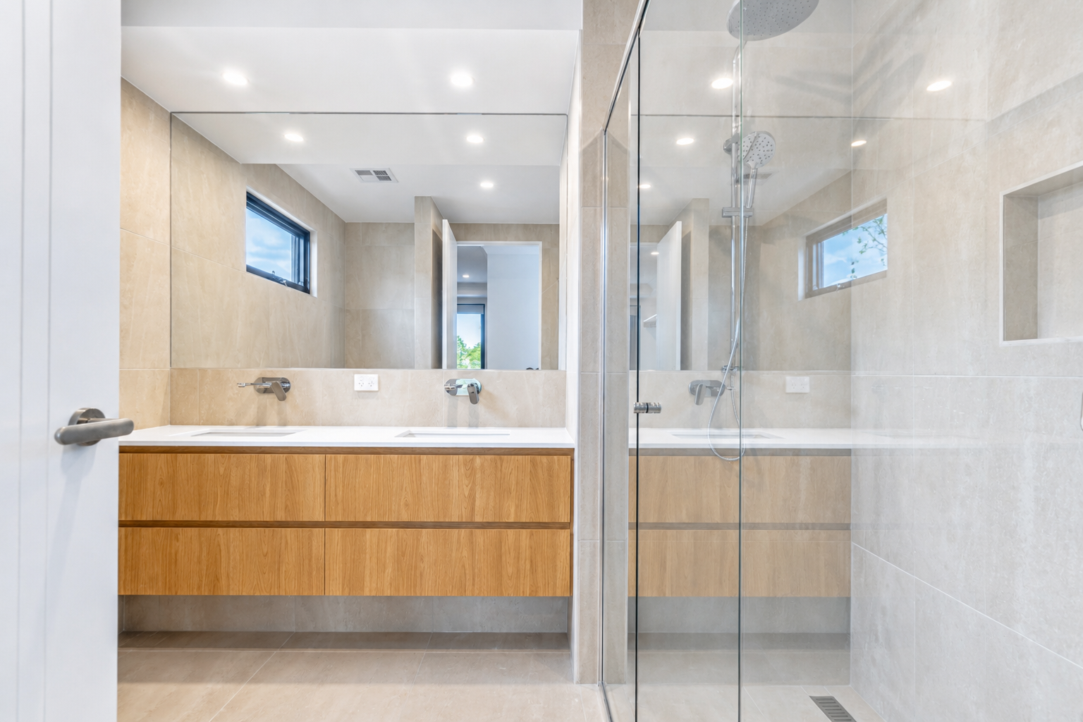 17A Derna Road — photo 11 of 18