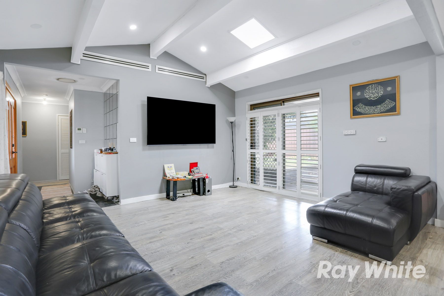 11 Nile Place — photo 4 of 15