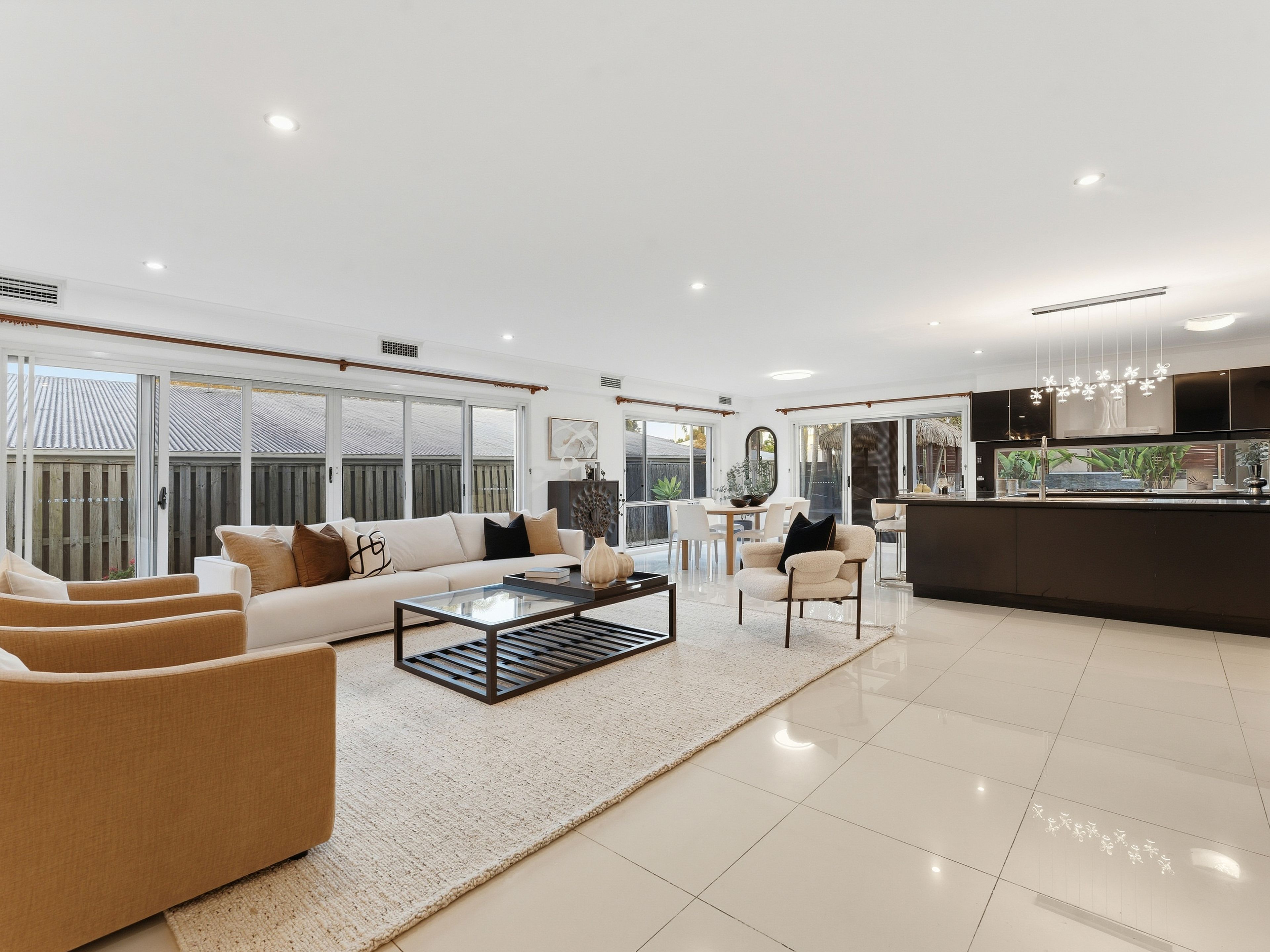 1 Henderson Street — photo 3 of 30