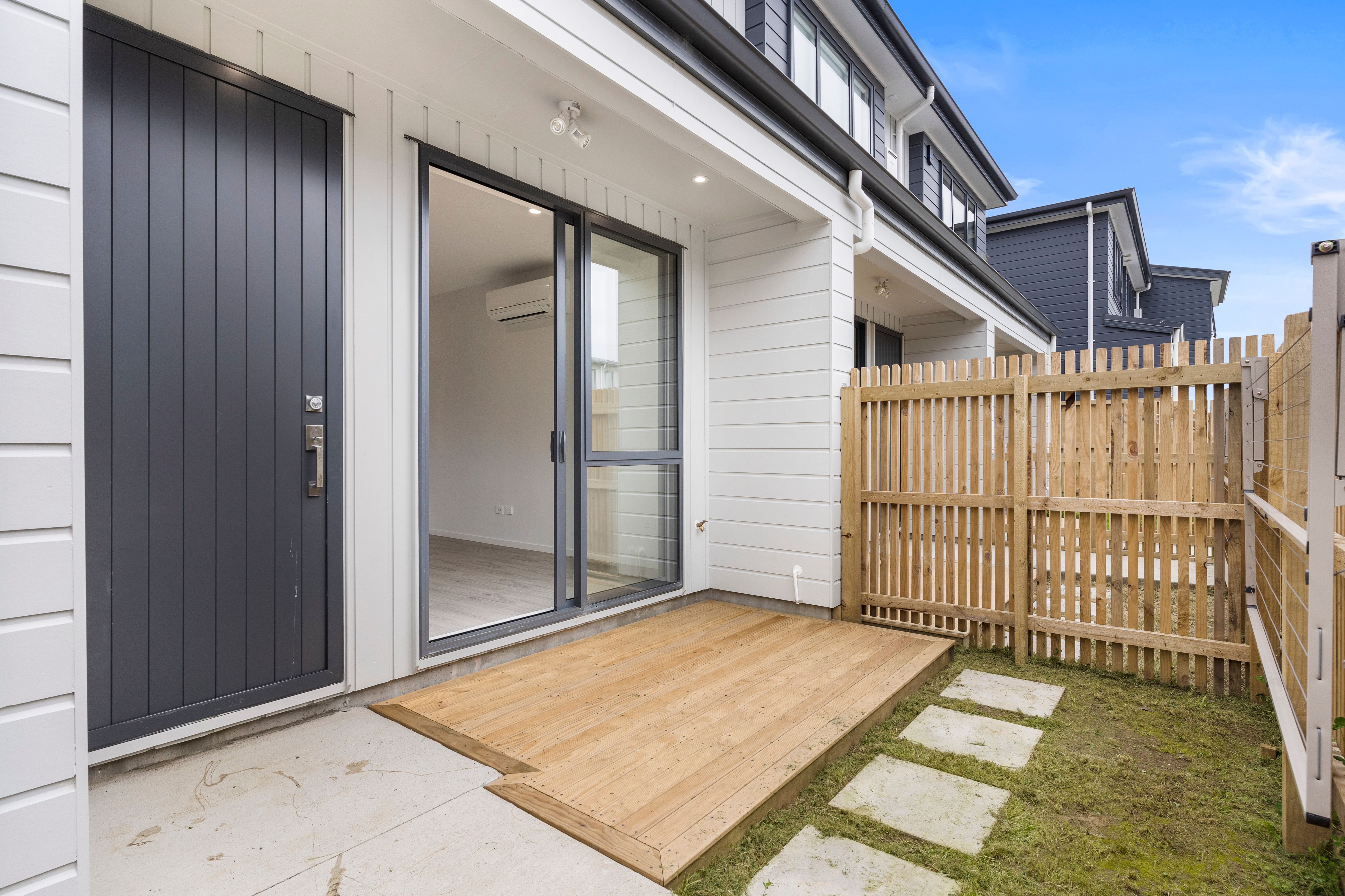 11 Serpent Road, Flat Bush, Manukau City