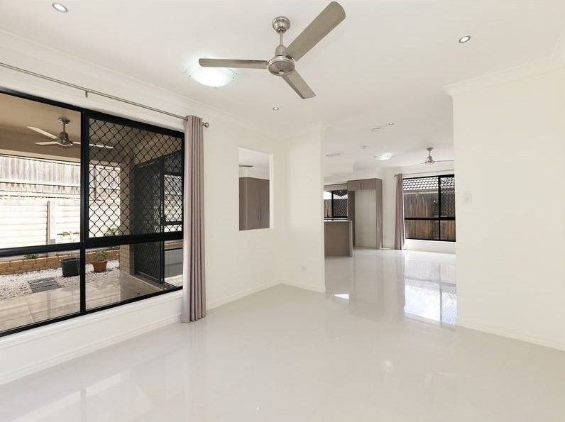 32 Sunningdale Street, Oxley, QLD 4075