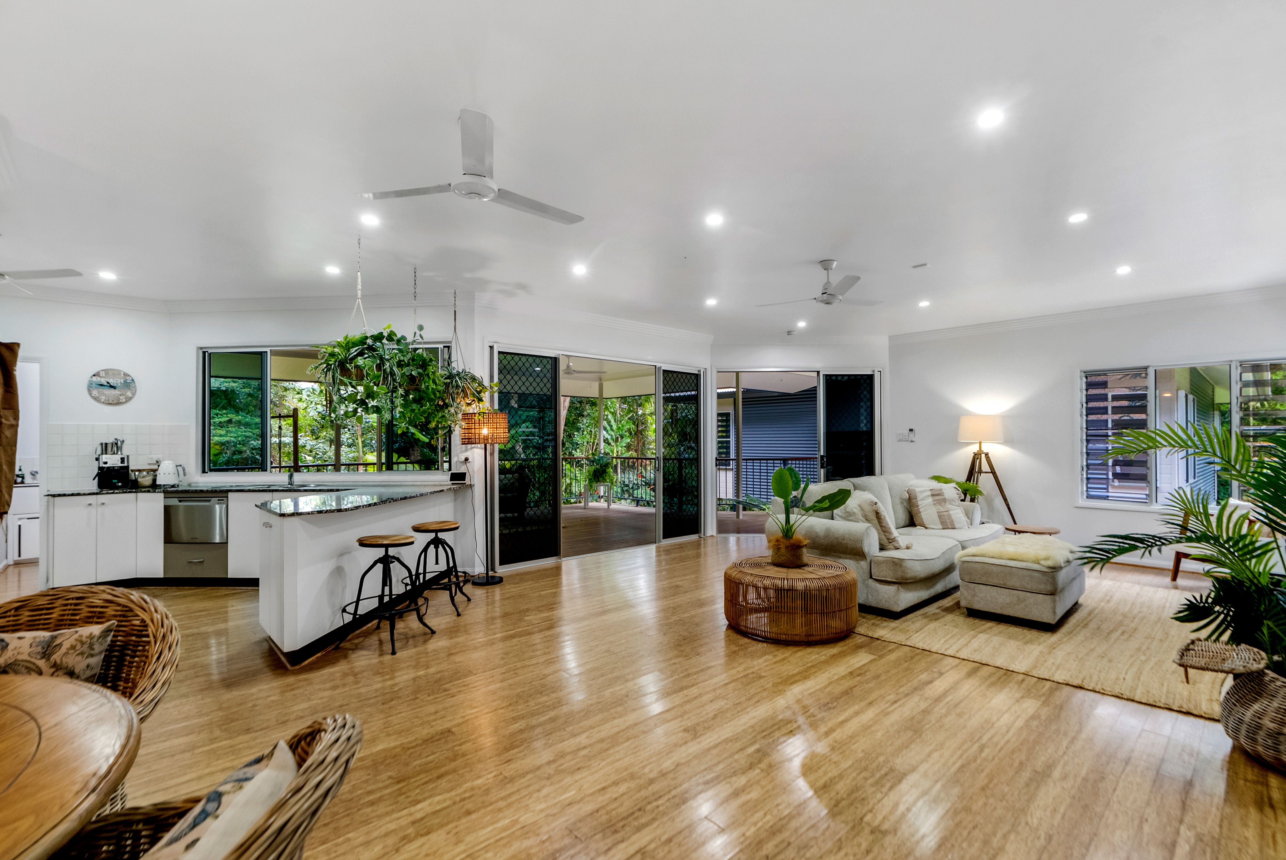 11 Coconut Grove, Kuranda QLD 4881