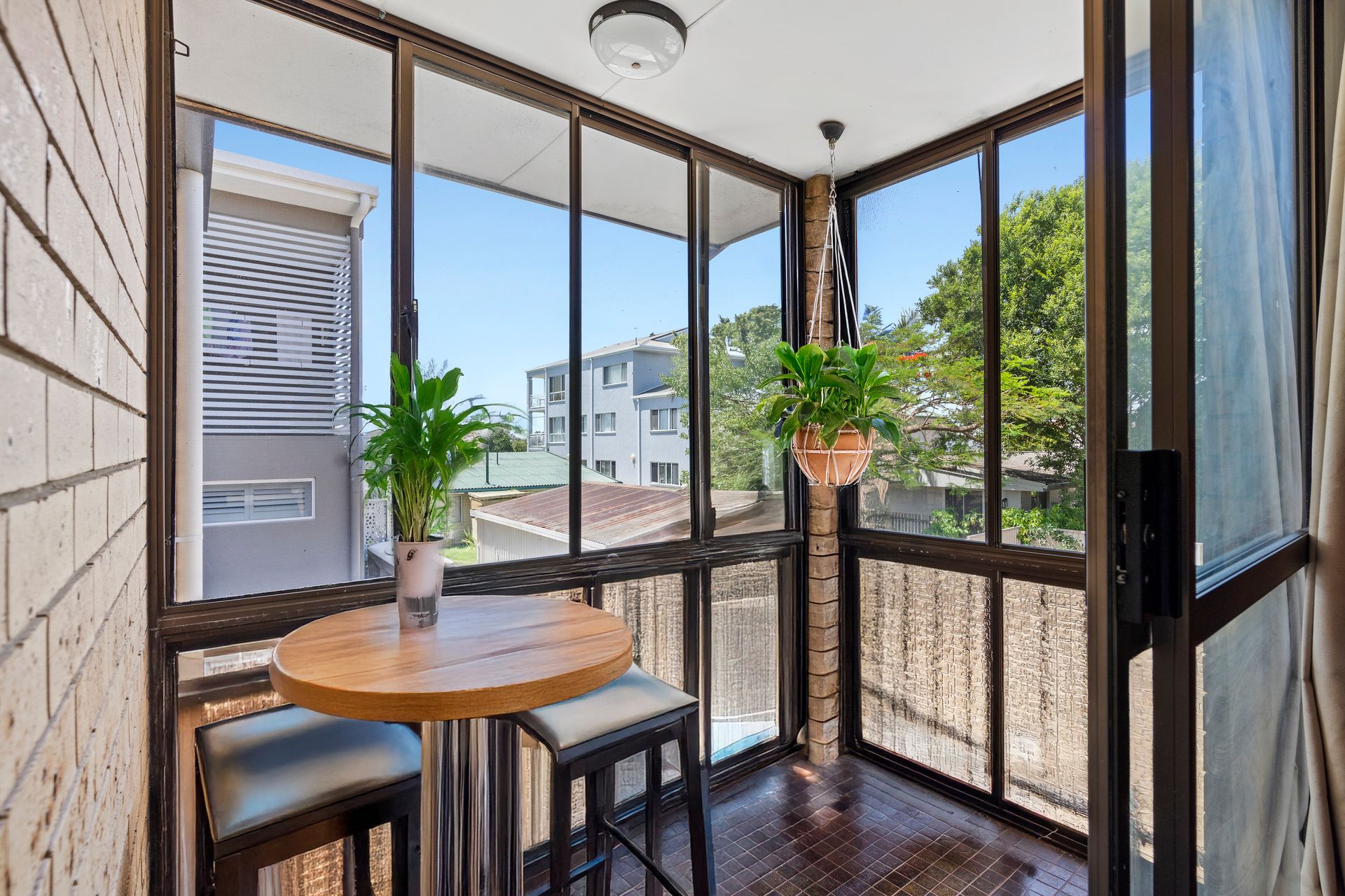 3/4 Milton Avenue, Paradise Point, QLD 4216