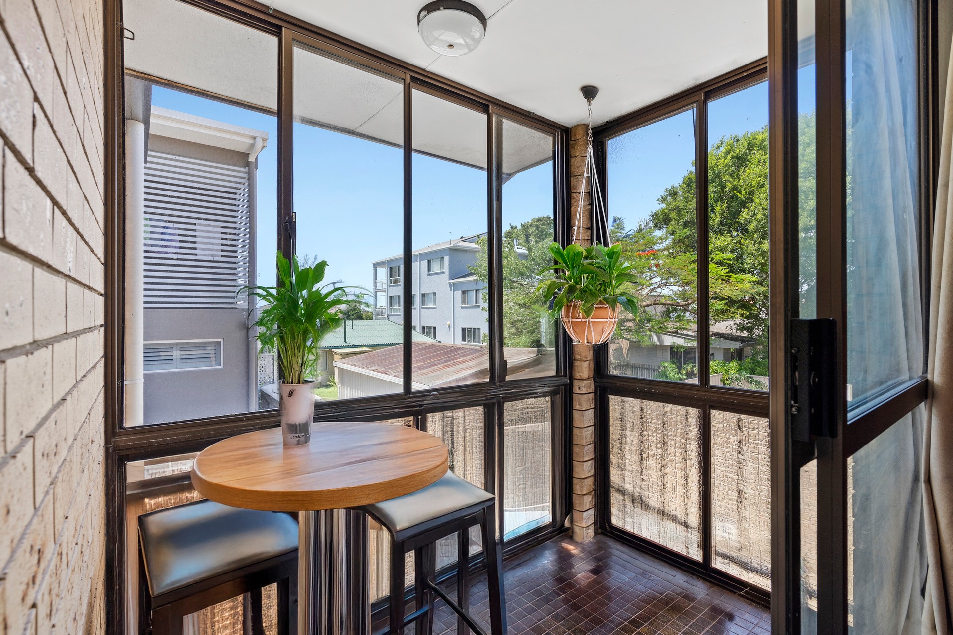 3/4 Milton Avenue, Paradise Point, QLD 4216