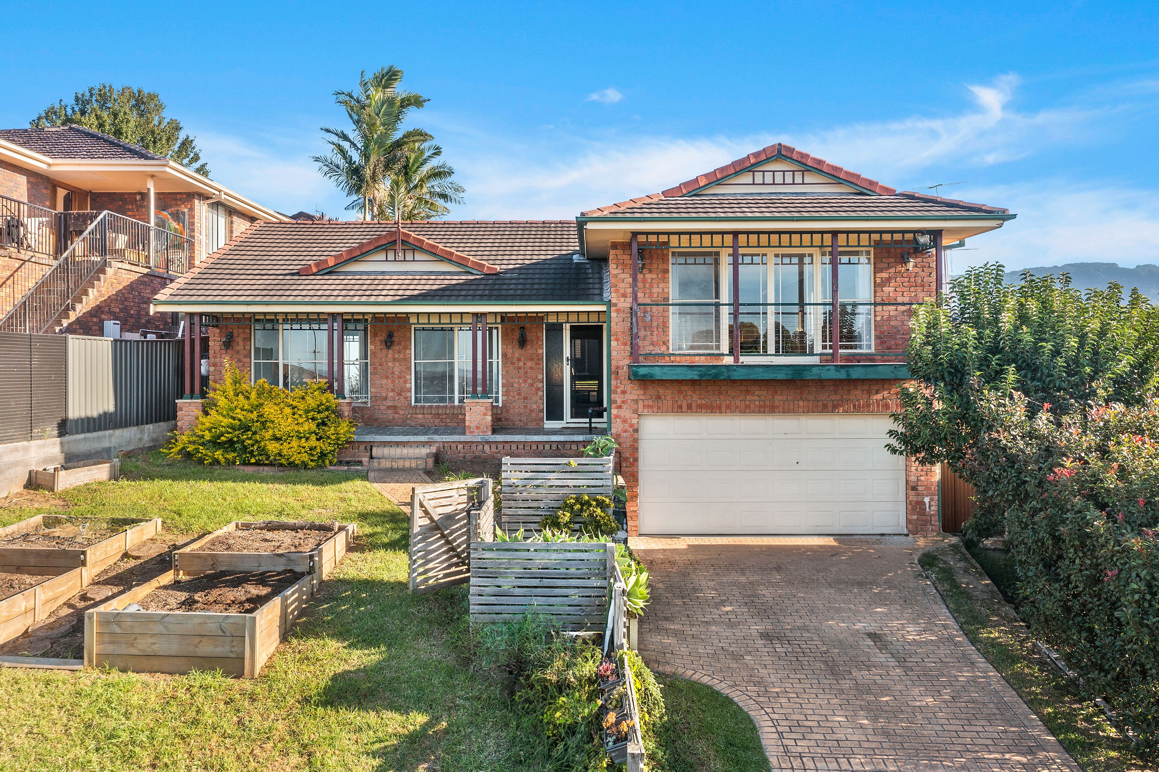 10 Scenic Crescent, Albion Park NSW 2527