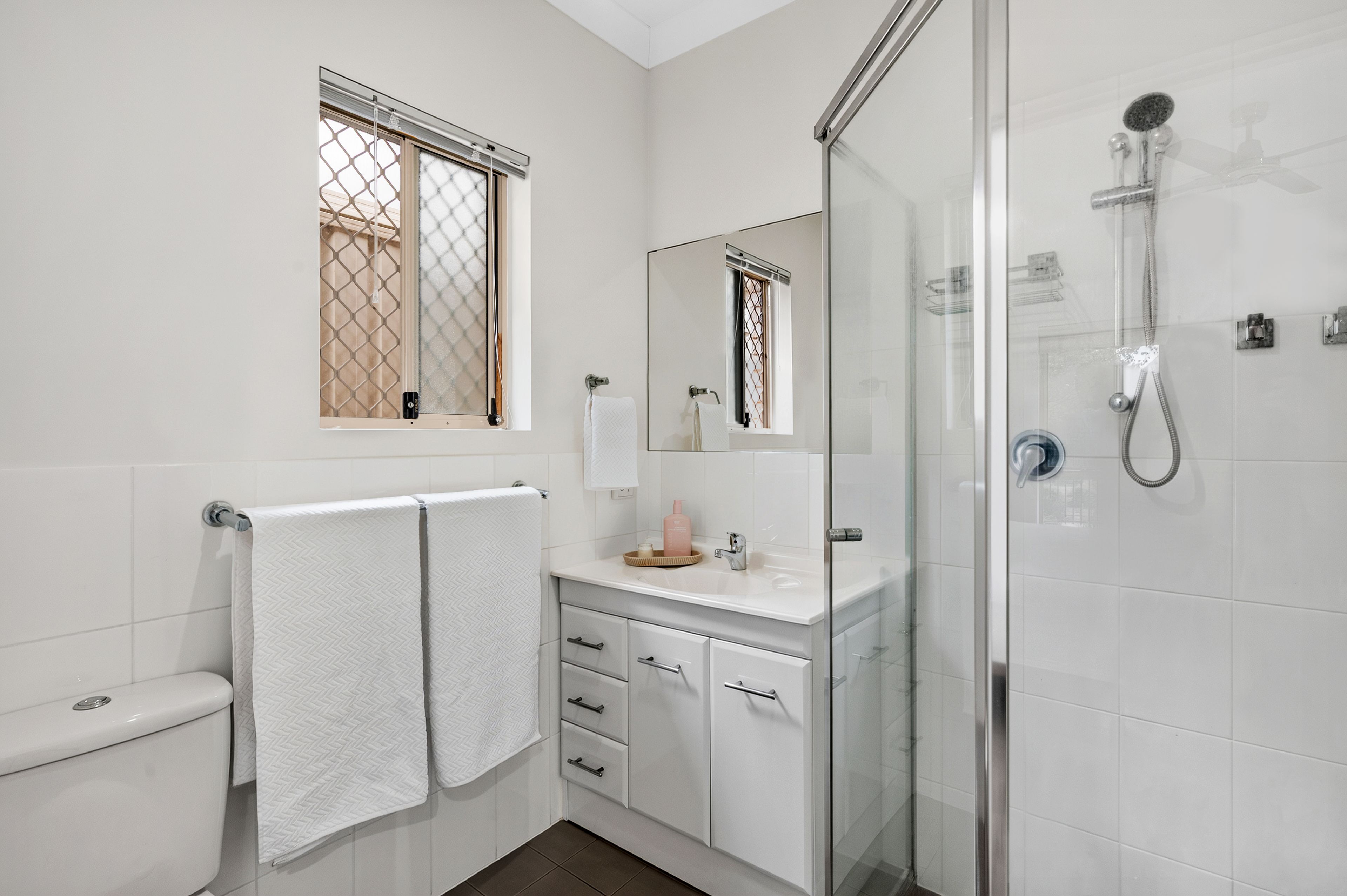 50A Sutton Avenue — photo 13 of 26