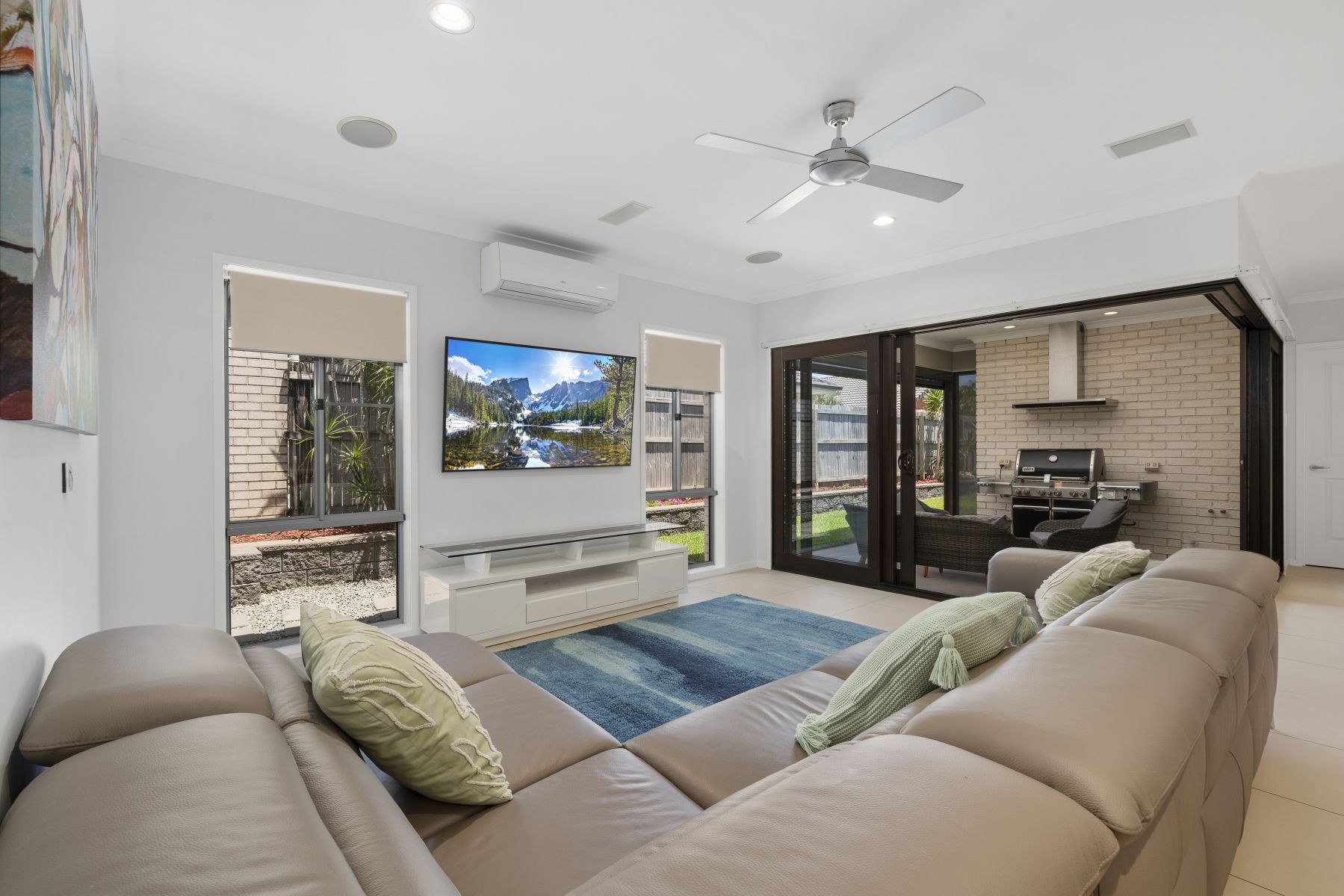 2 Yarrow Circuit, Griffin, QLD 4503