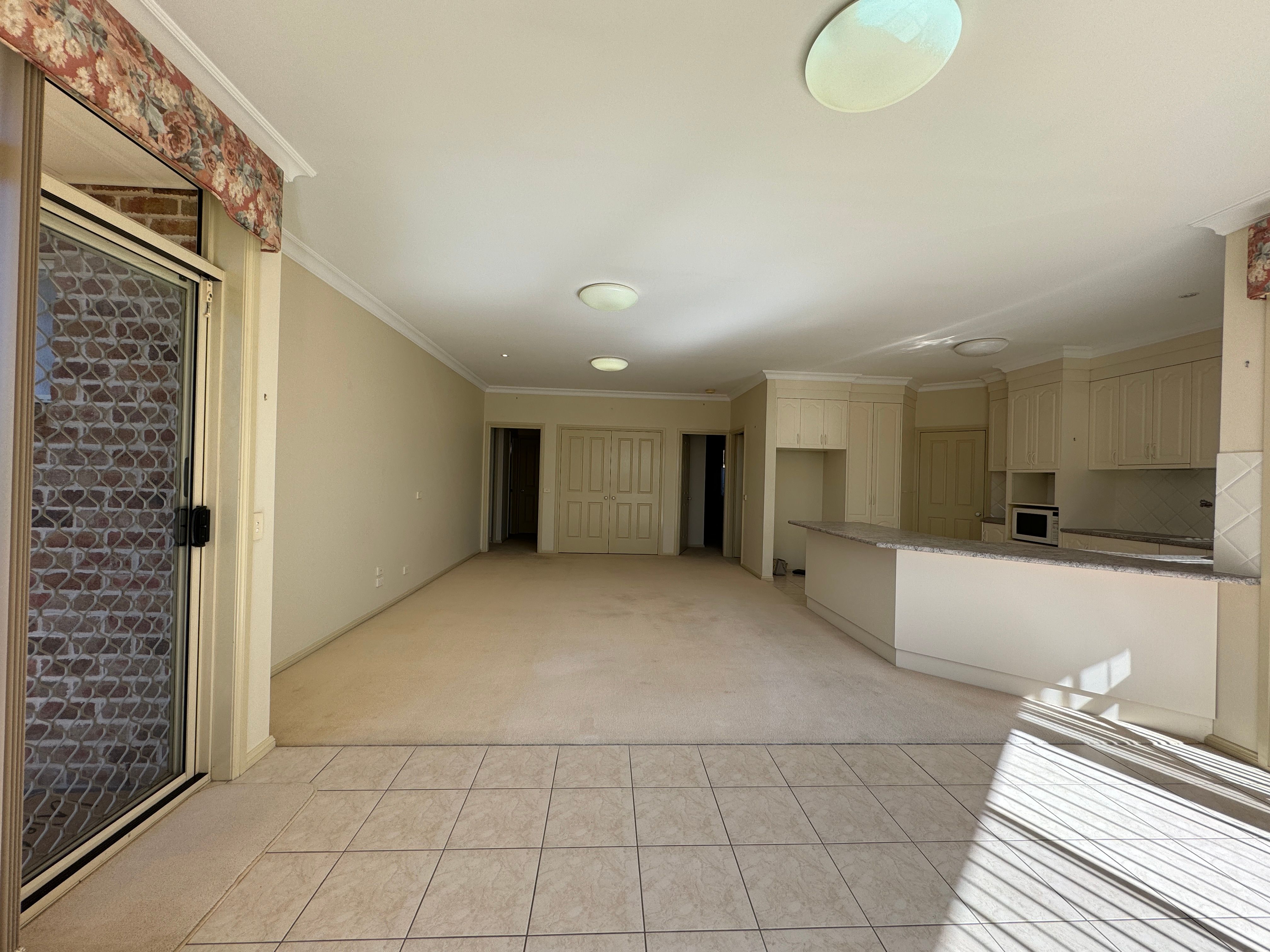 24 Howick Street — photo 6 of 17
