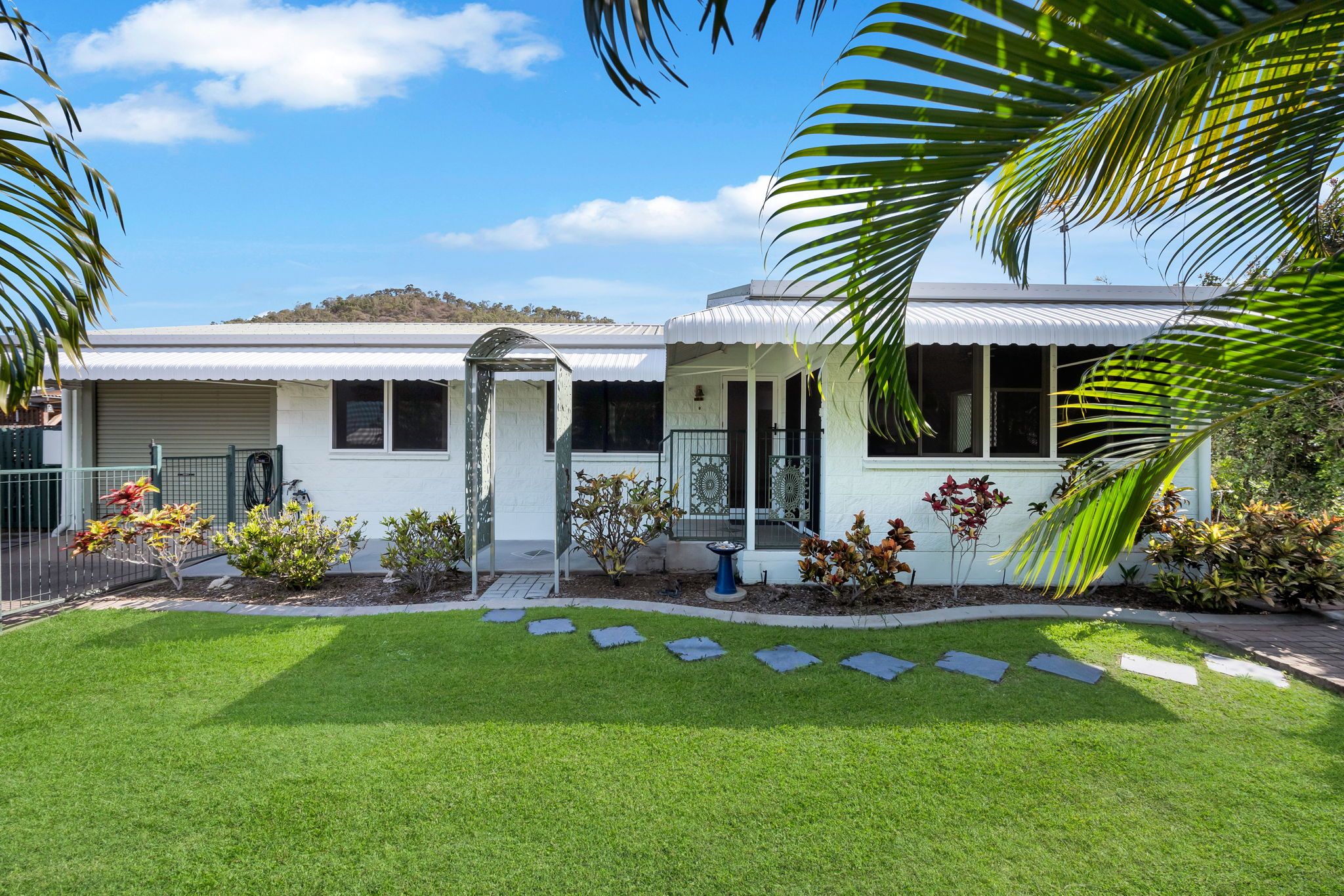 8 Star Court, Mount Louisa, QLD 4814