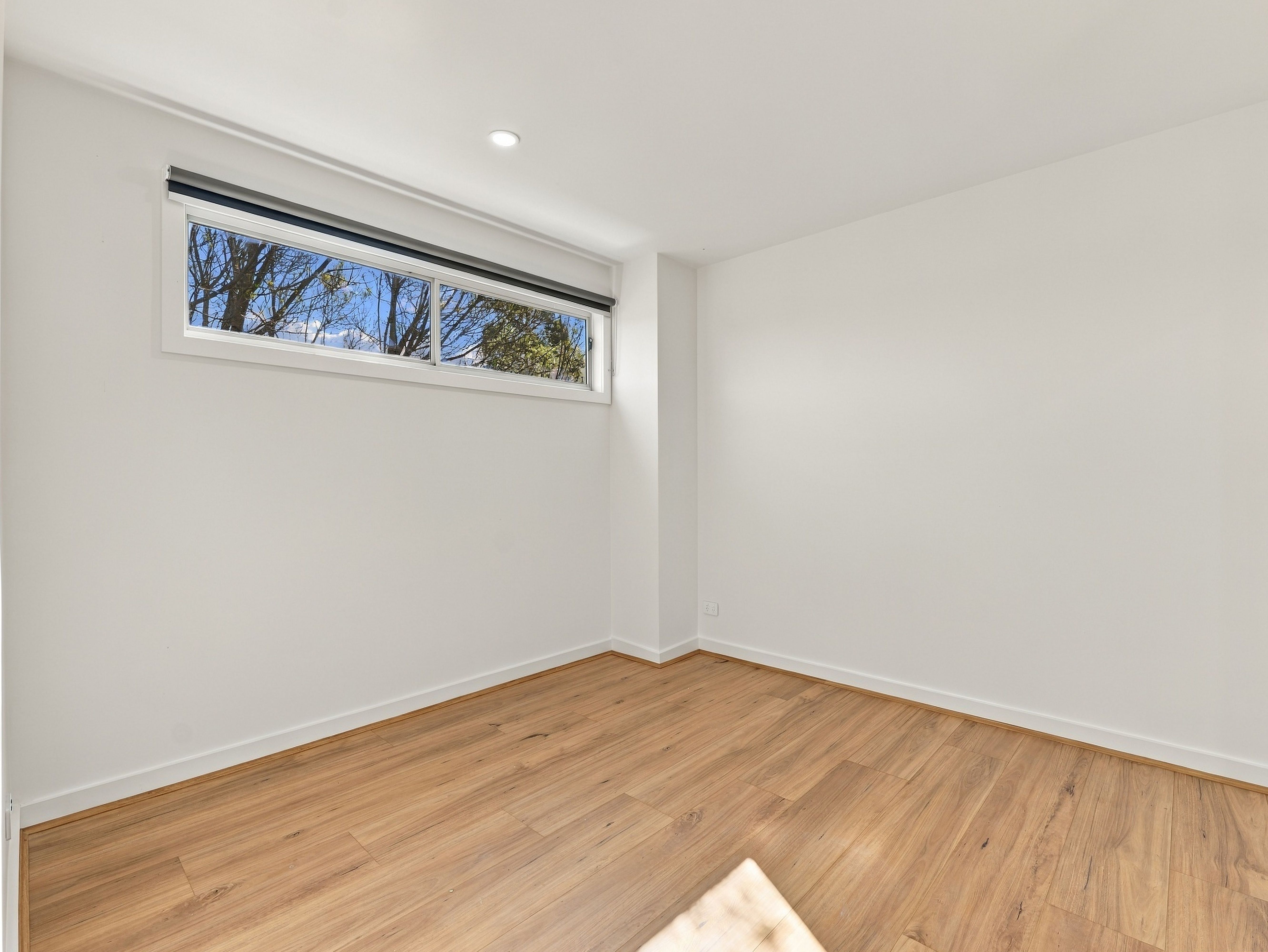 2/10 Davern Court — photo 11 of 25