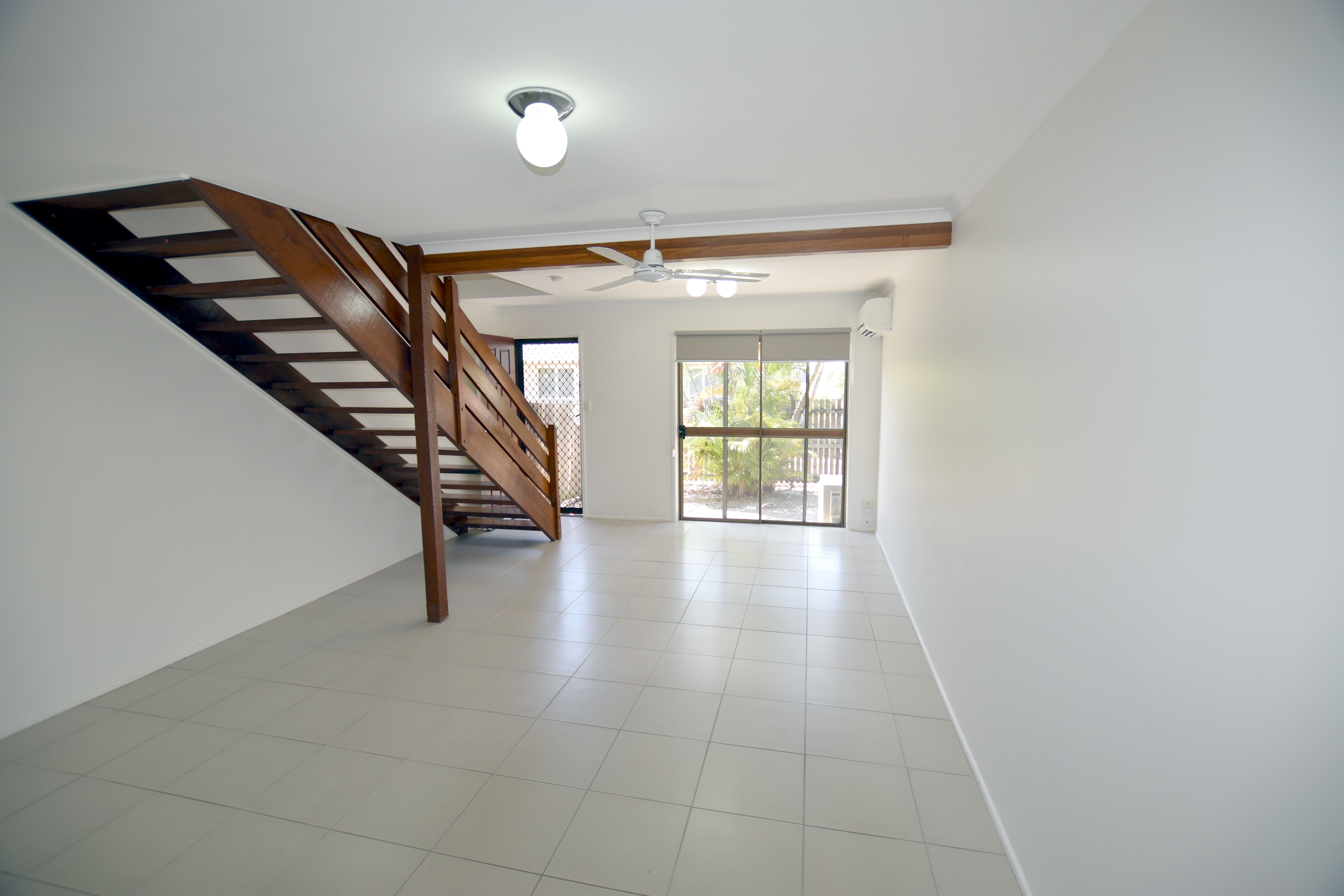 2/136 Oaka Lane, Gladstone Central, QLD 4680