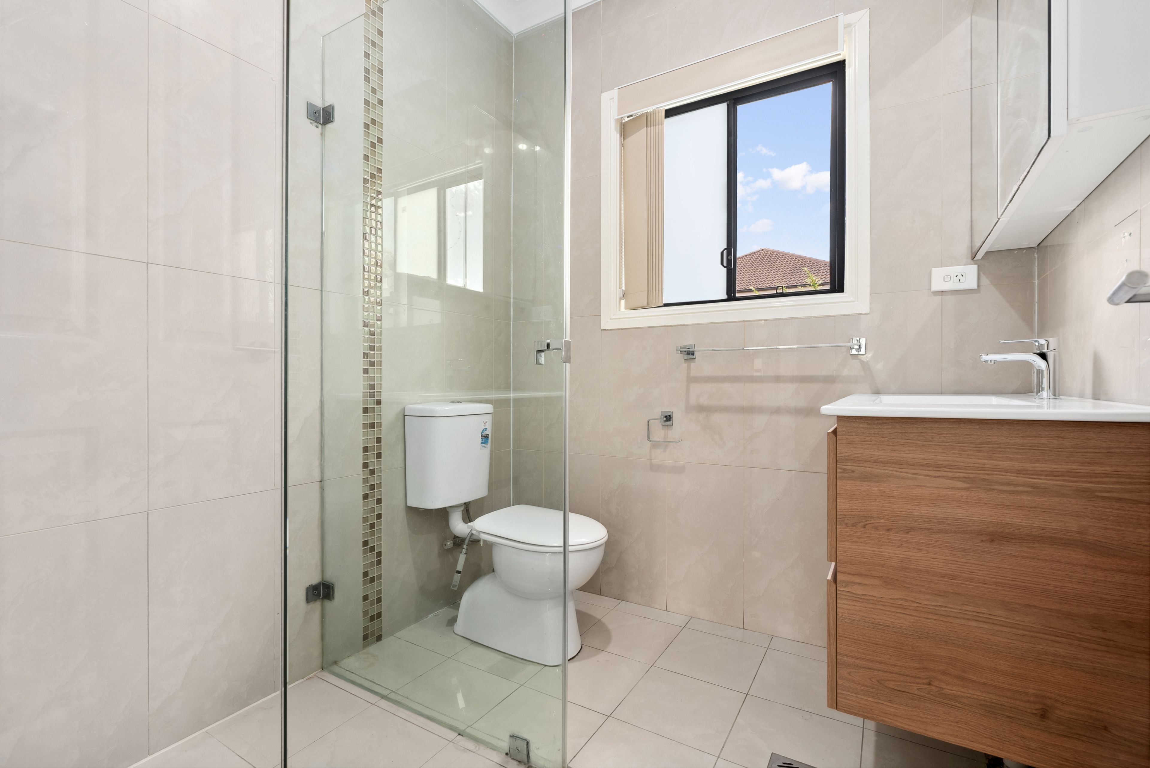13 Leichhardt Avenue — photo 11 of 14