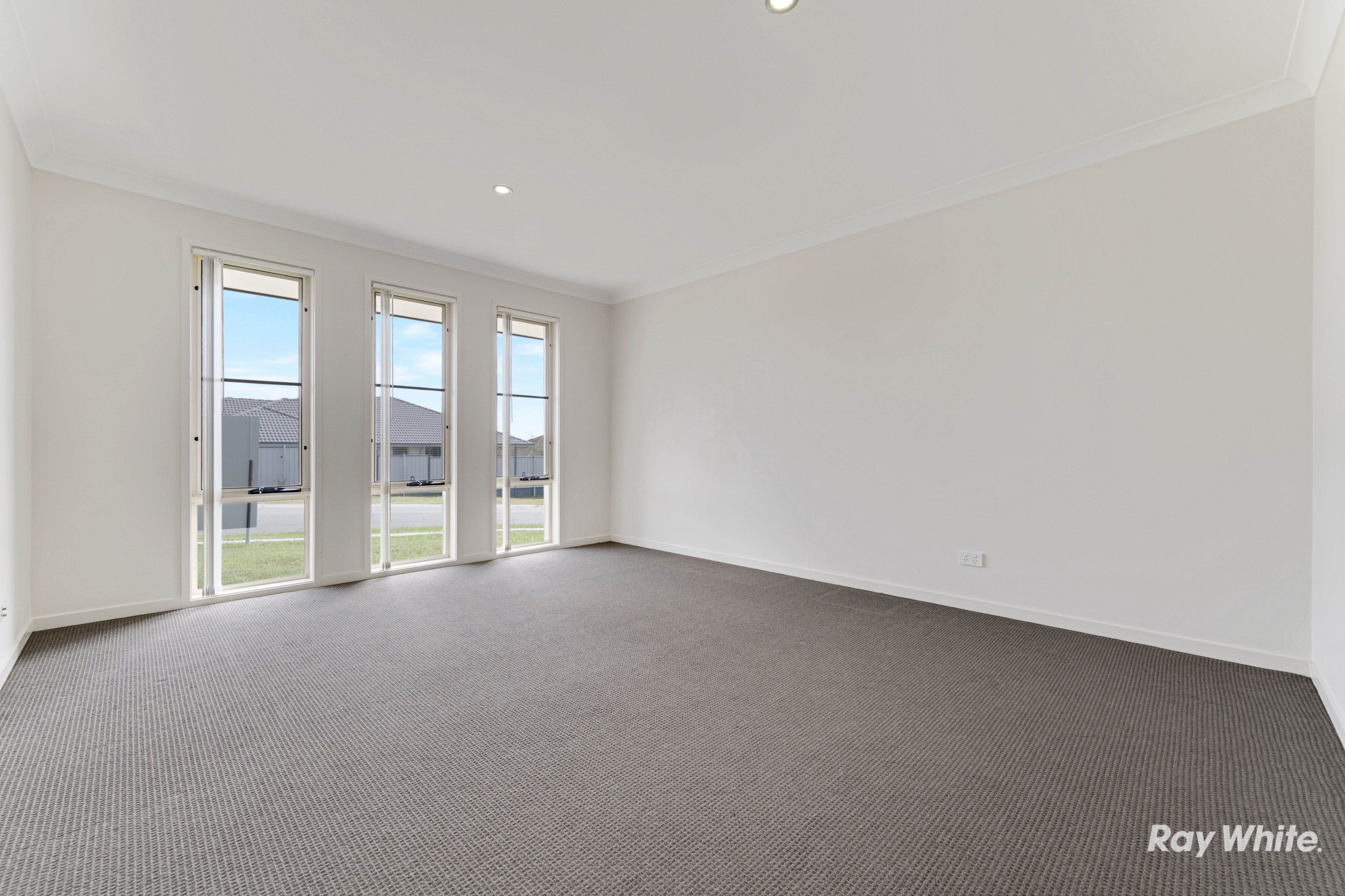 14 Thames Drive, Regents Park, QLD 4118