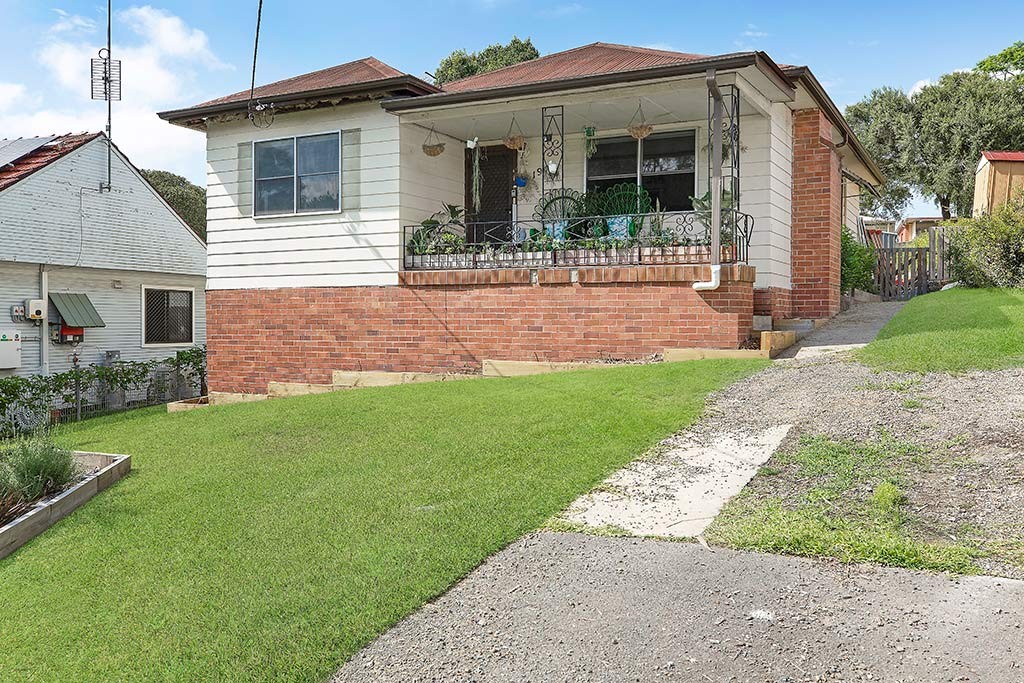 19 Bay Road, Fennell Bay, NSW 2283
