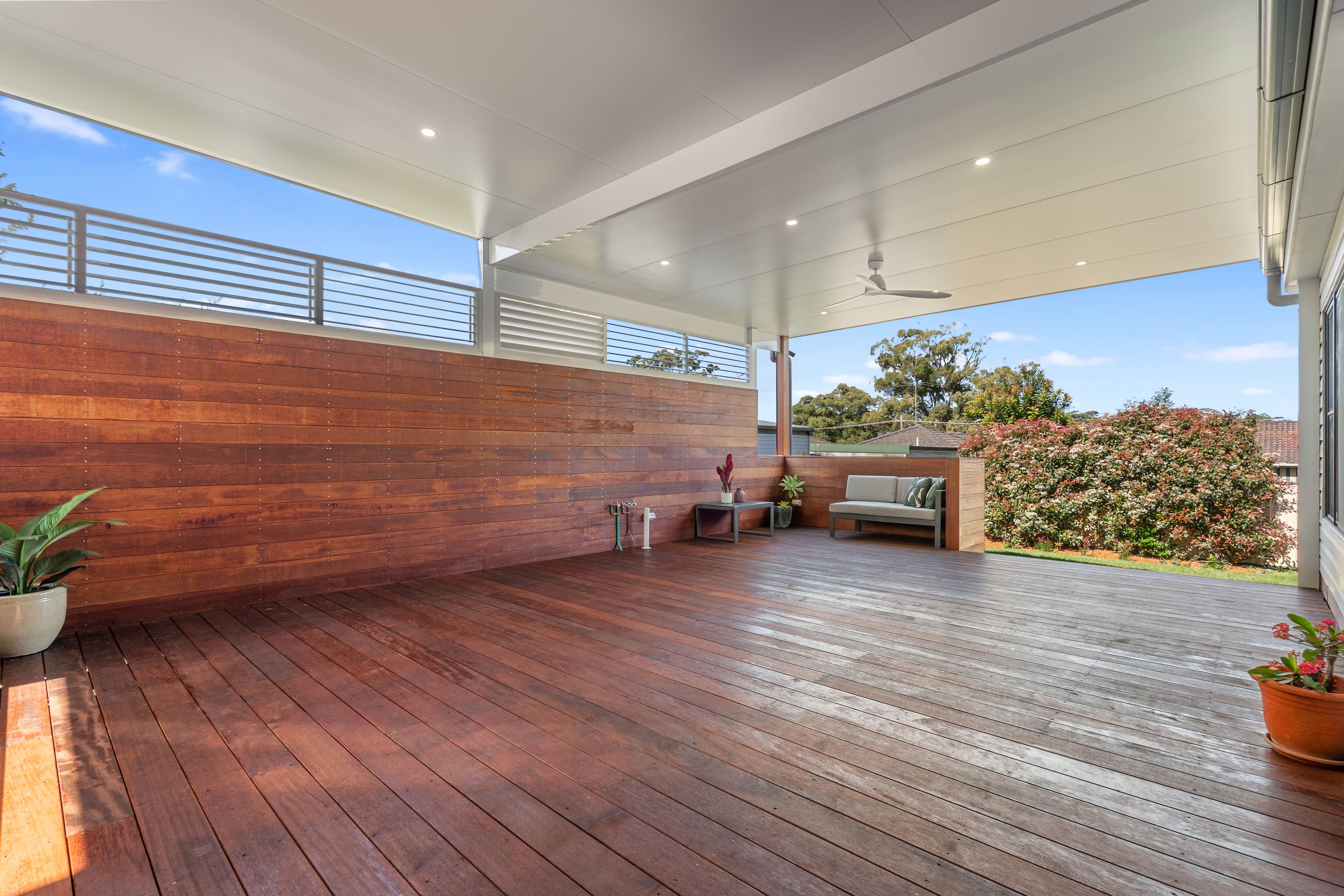 32 Scott Street — photo 3 of 11