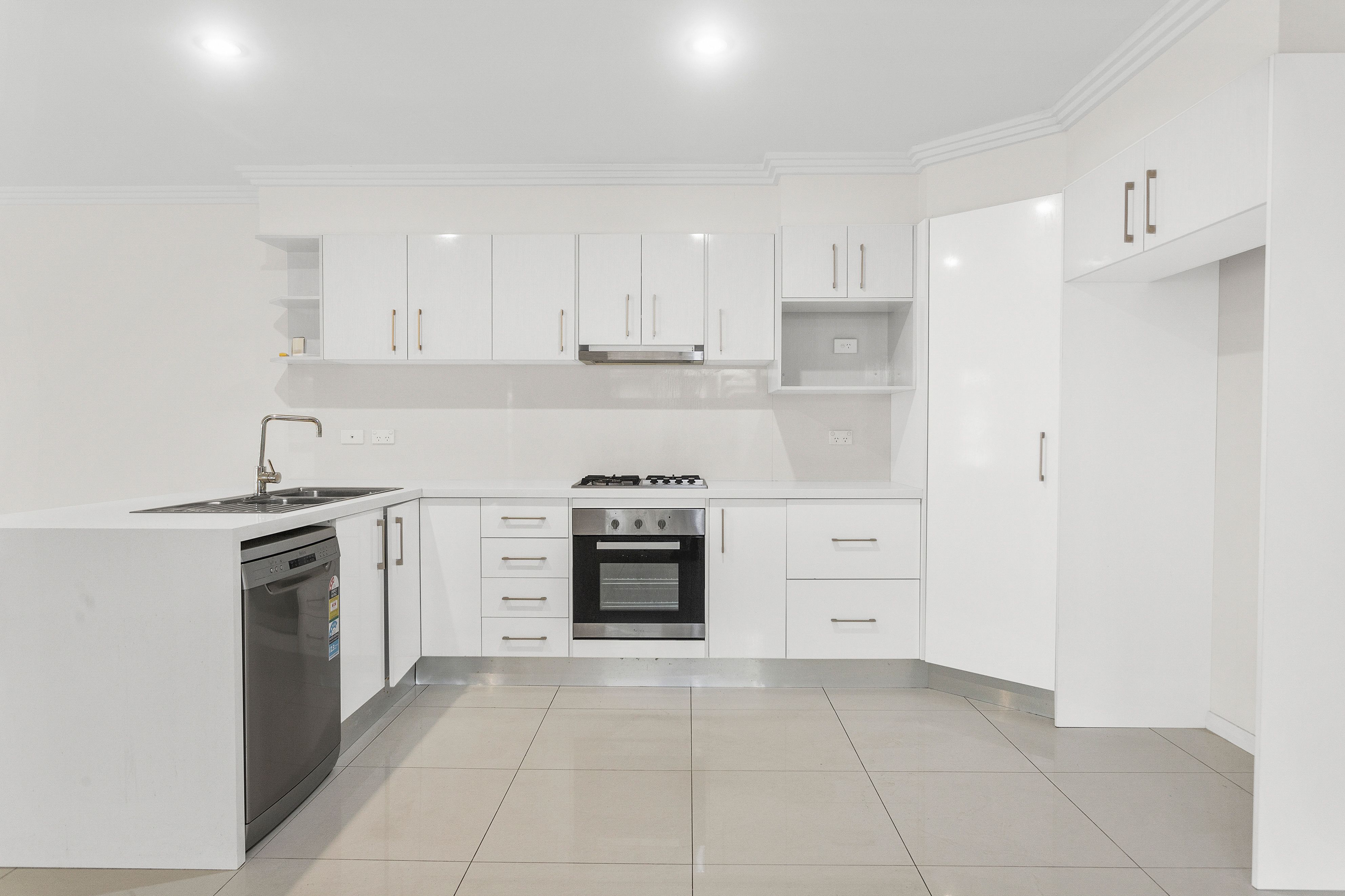 2/3 Maple Street, Albion Park Rail, NSW 2527