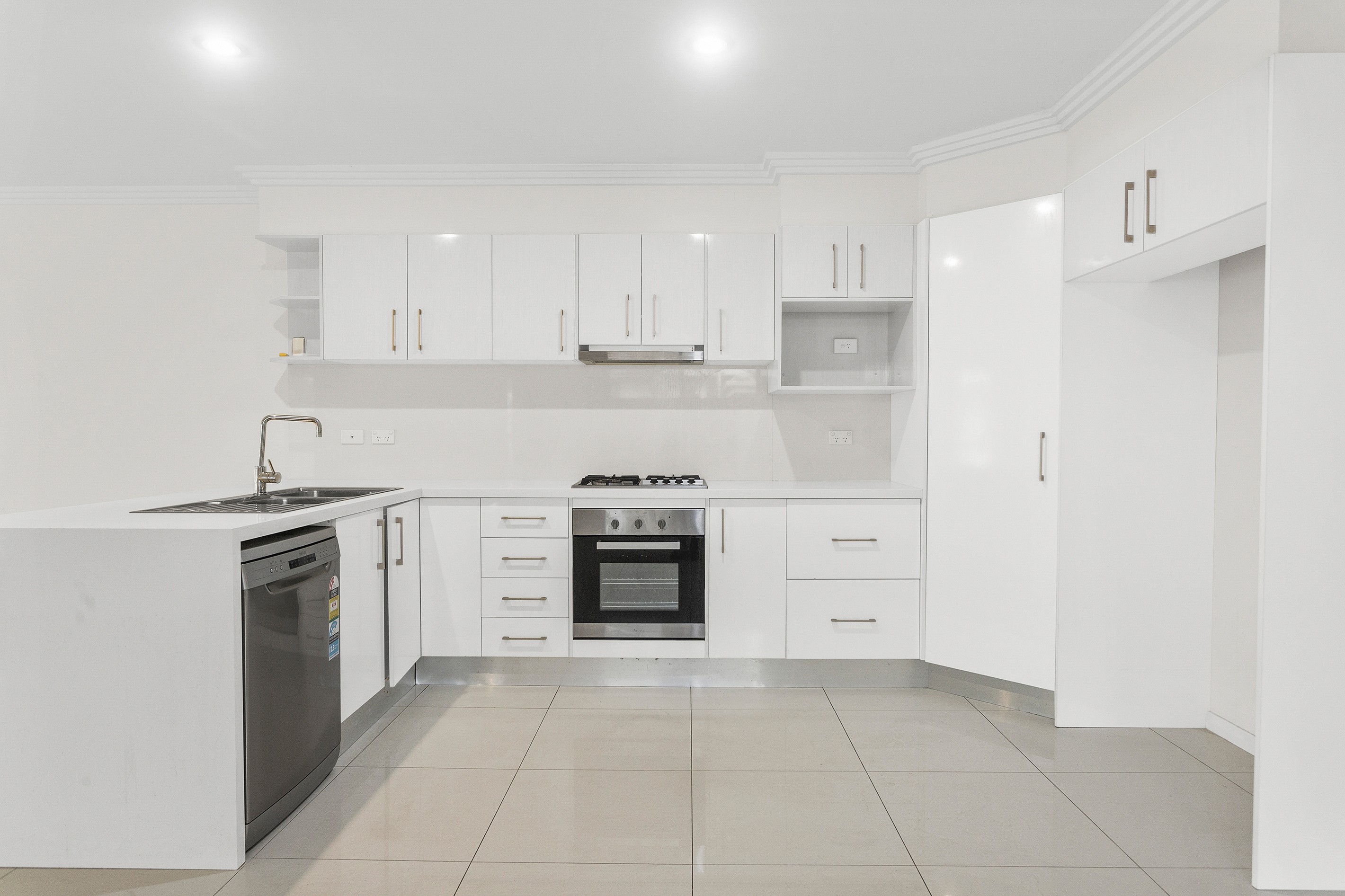 2/3 Maple Street, Albion Park Rail, NSW 2527