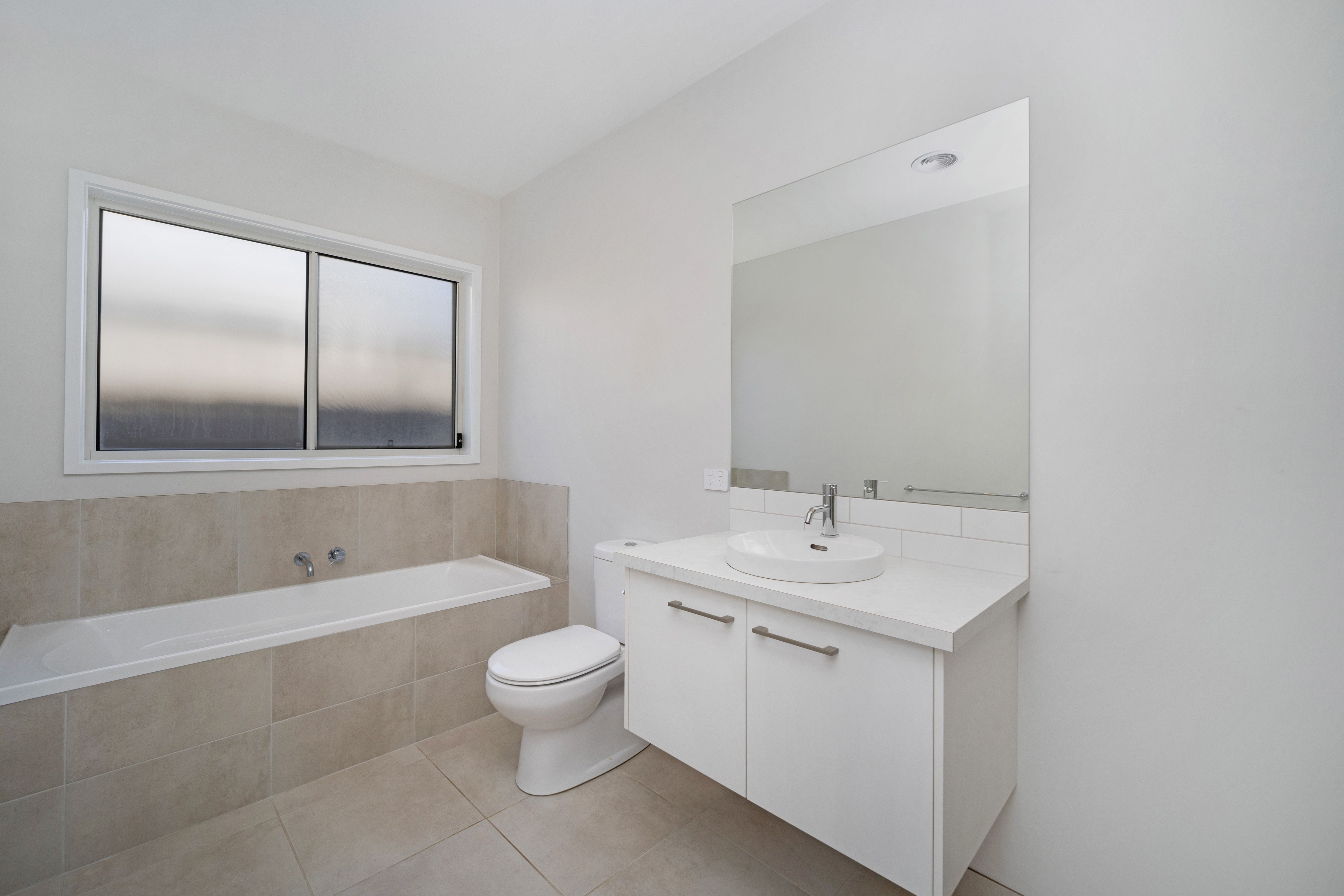 29 Drew Street — photo 8 of 9