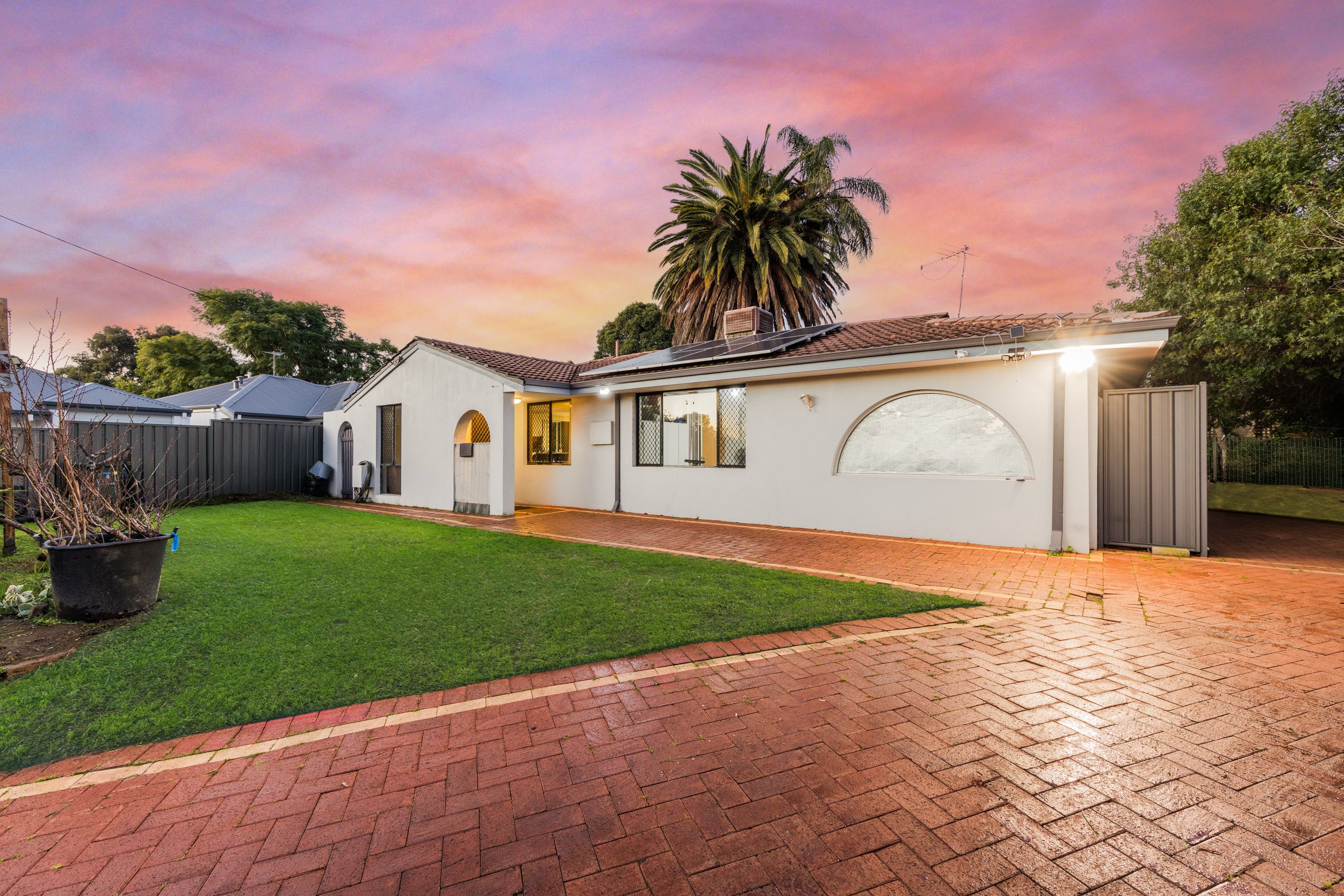 6 Mallee Place — photo 15 of 16