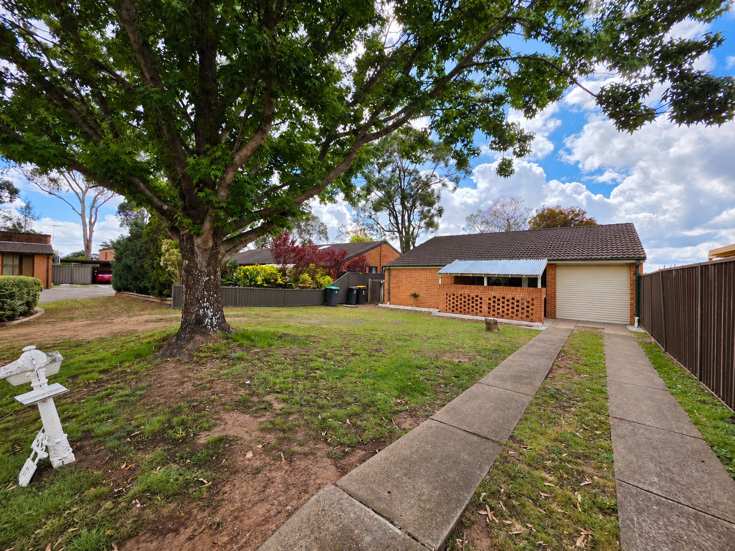 17 Cotula Place, Macquarie Fields, NSW 2564 - House for Rent - Ray ...