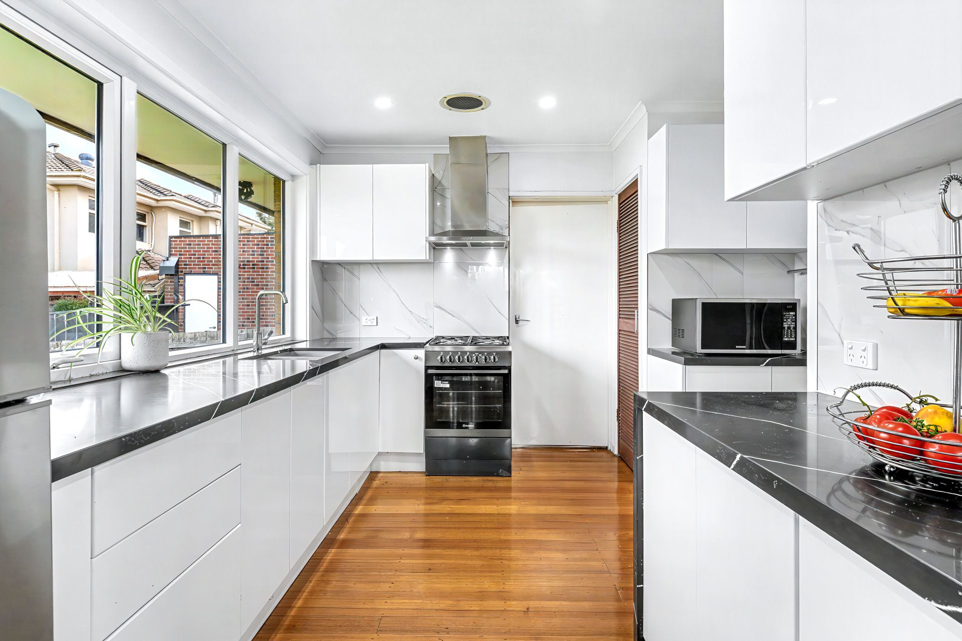 4 Saniky Street — photo 6 of 17
