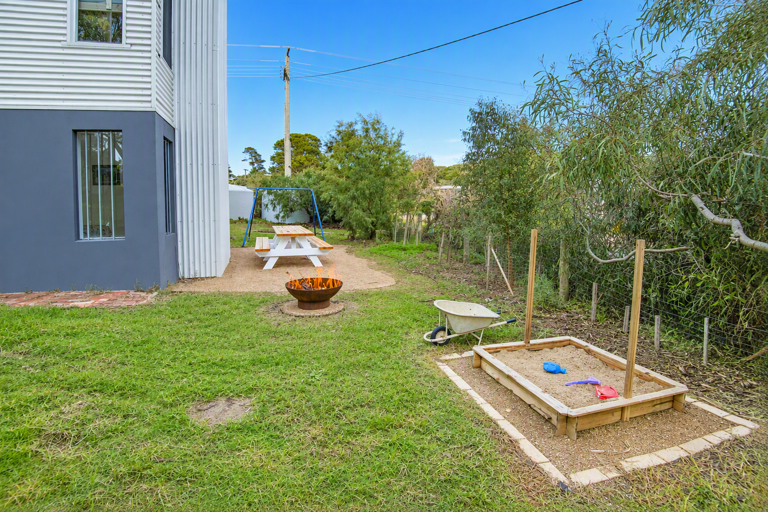215 Jupiter Boulevard — photo 14 of 16