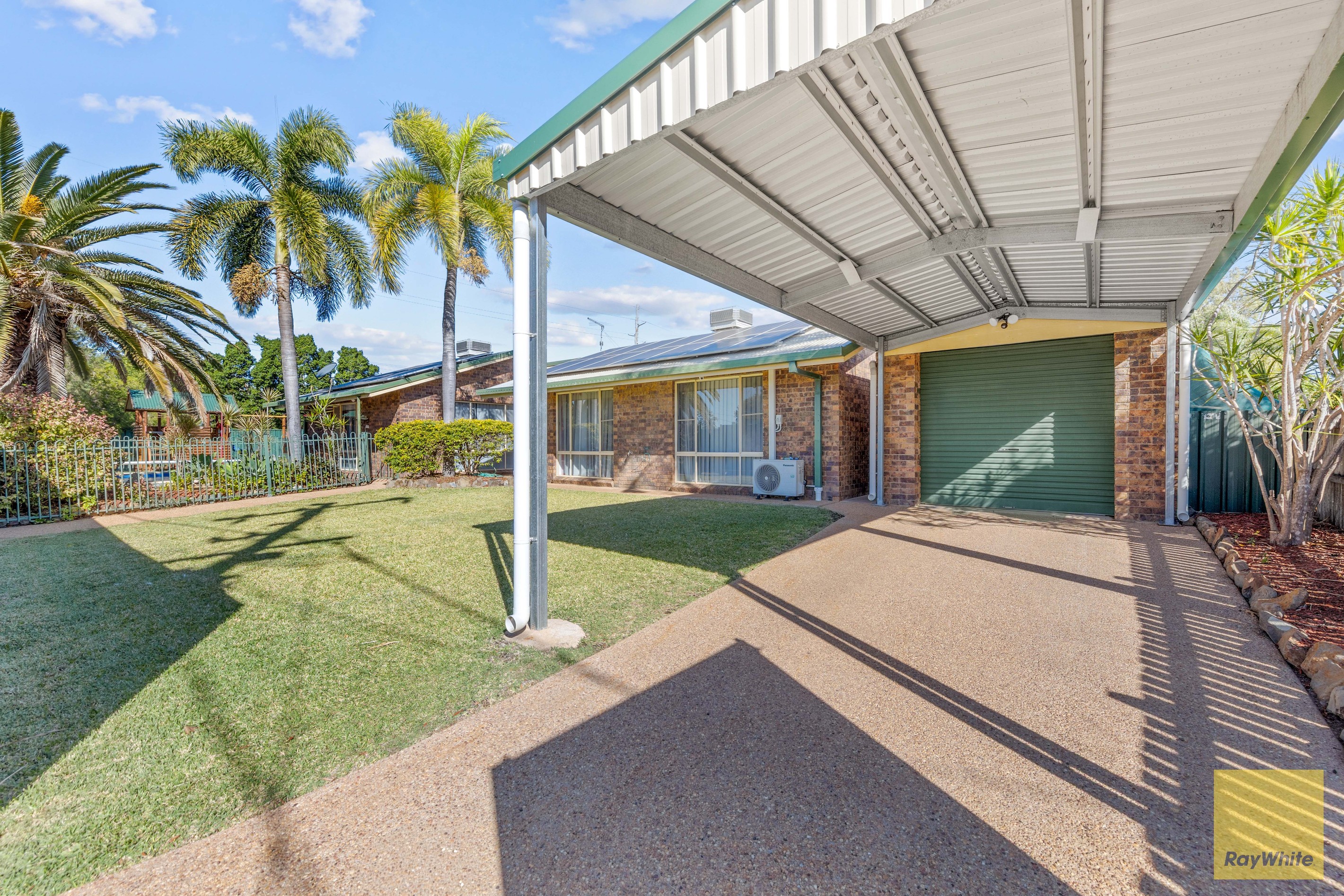 1 Rivoli Place, Emerald, QLD 4720