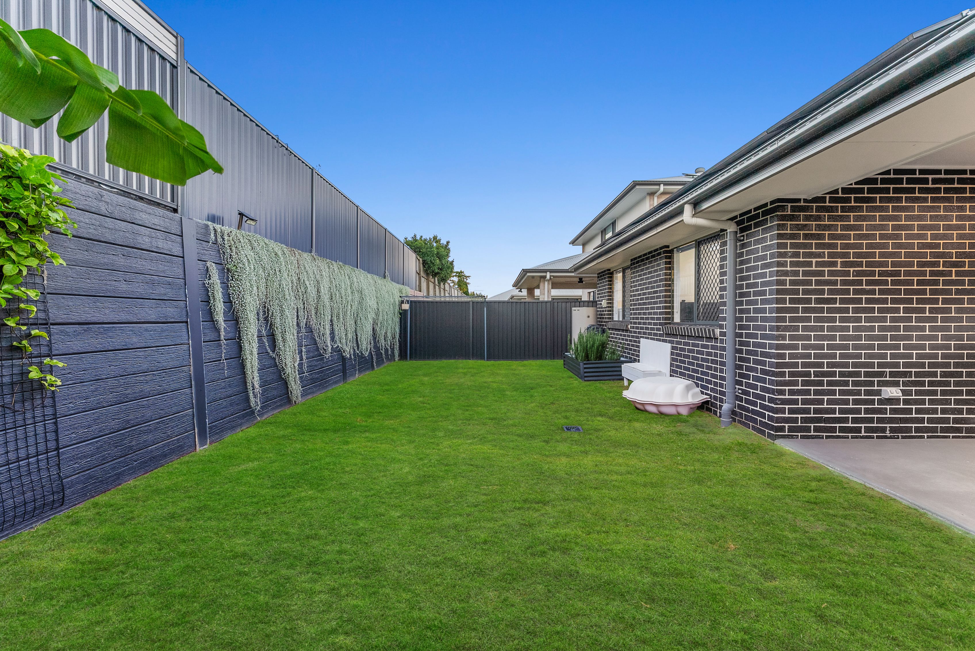 22 Majestic Avenue — photo 22 of 30